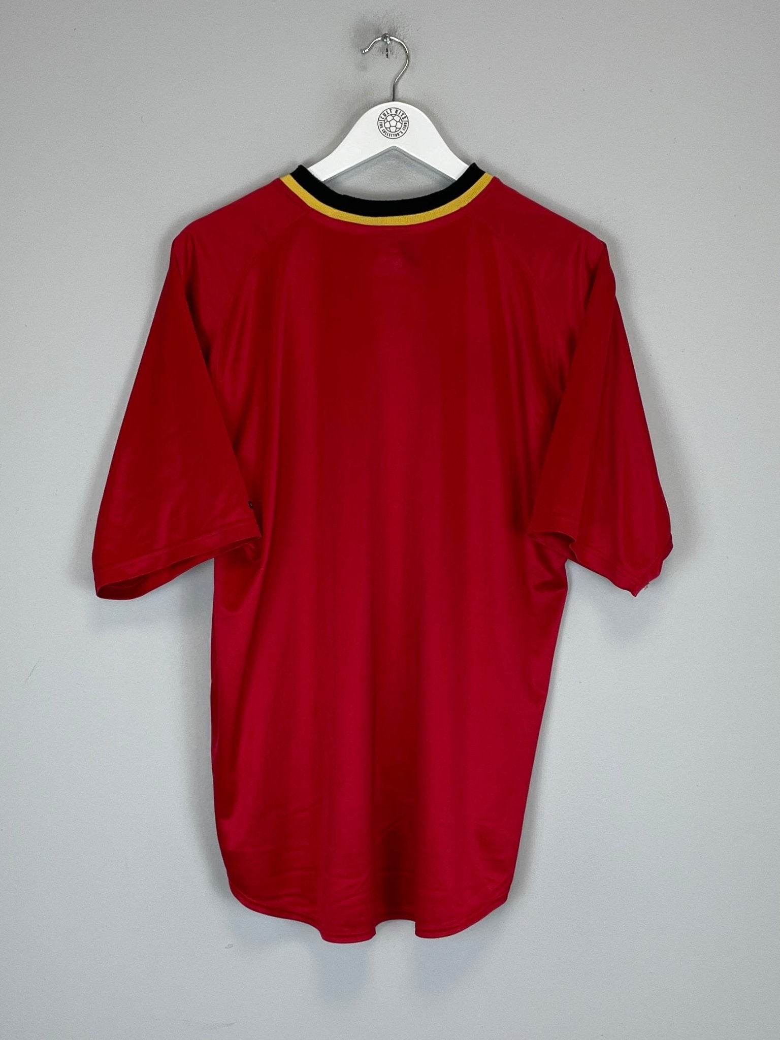 Shop 2000/02 BELGIUM HOME SHIRT (L) NIKE, classic football shirts, vintage football shirts & retro soccer jerseys at Cult Kits