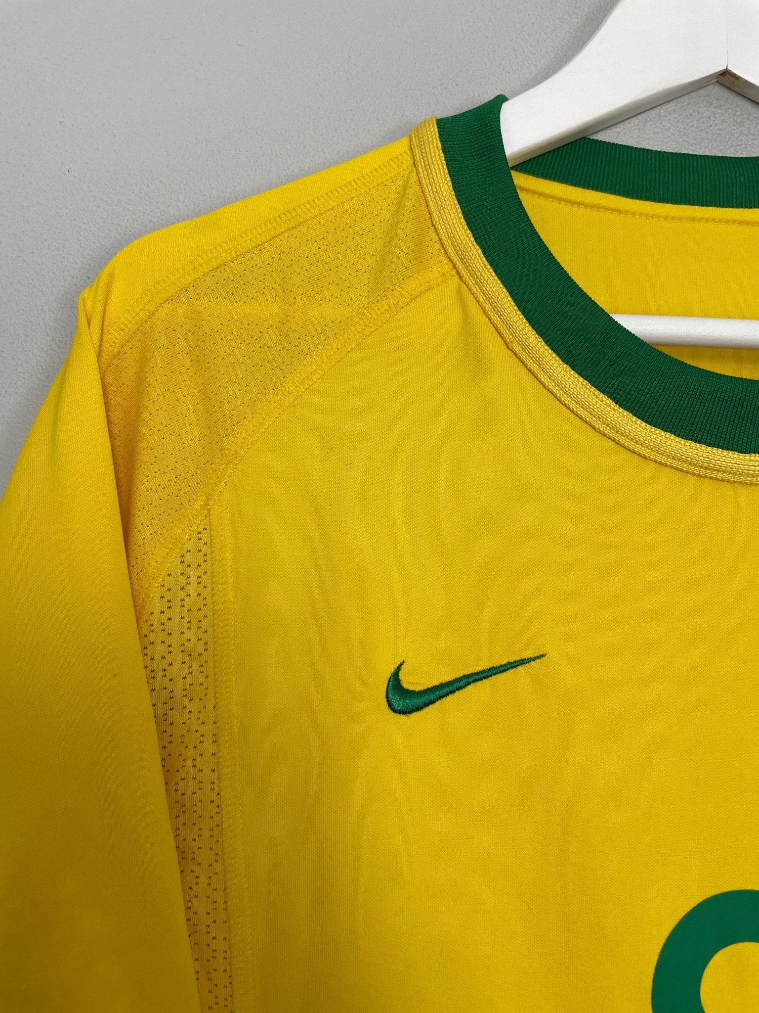 Shop 2000/02 BRAZIL RONALDO #9 HOME SHIRT (L) NIKE, classic football shirts, vintage football shirts & retro soccer jerseys at Cult Kits