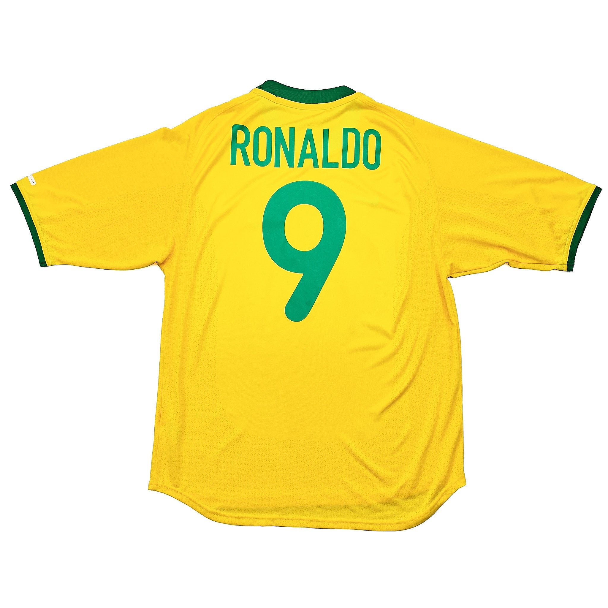 Buy 2000/02 Brazil Ronaldo 9 Home Shirt (M) Nike ~ Free worldwide shipping ~ Authentic Vintage Football Shirts from Cult Kits
