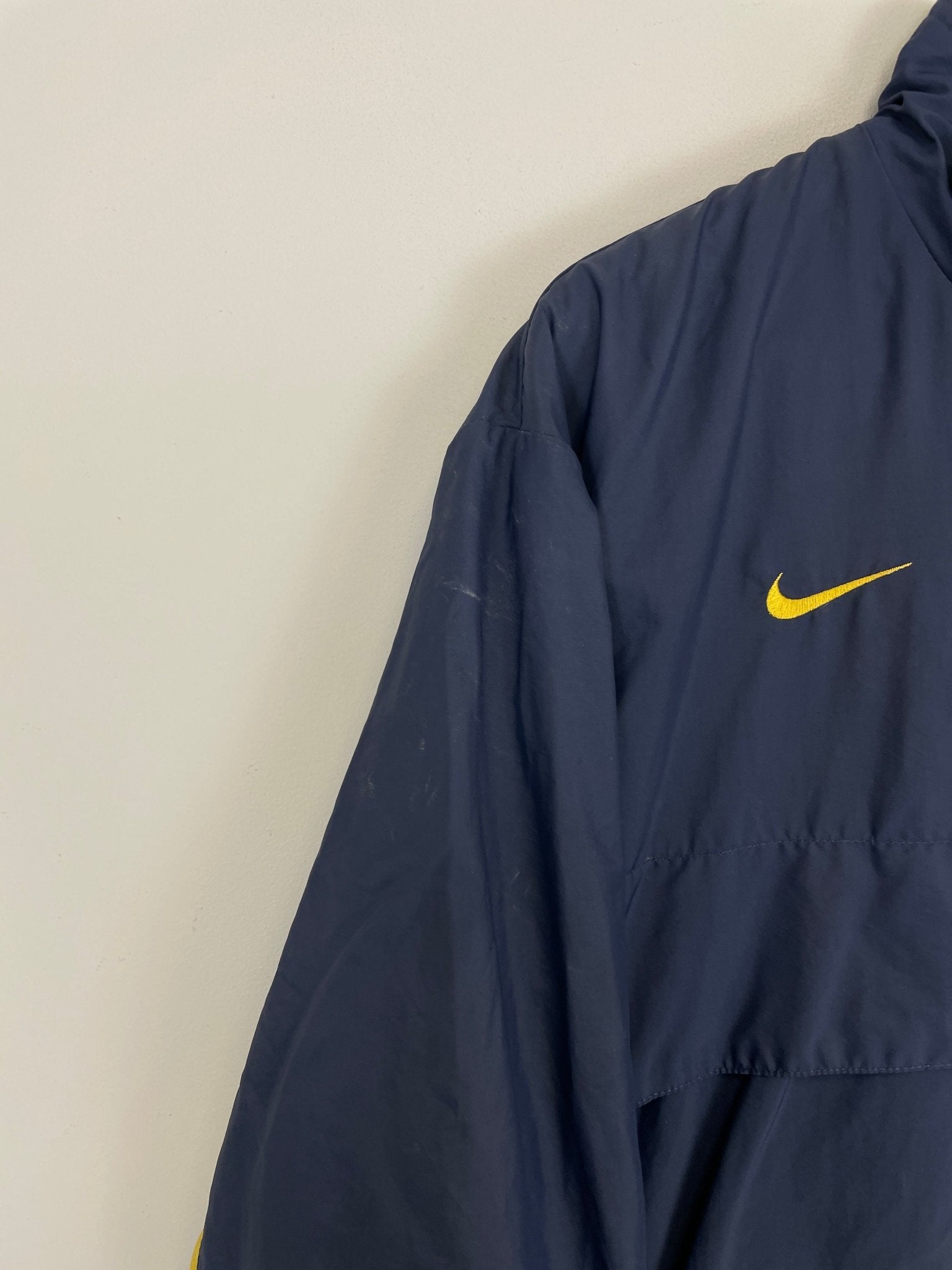 Shop 2000/02 CLUB AMERICA FLEECE LINED JACKET (S) NIKE, classic football shirts, vintage football shirts & retro soccer jerseys at Cult Kits
