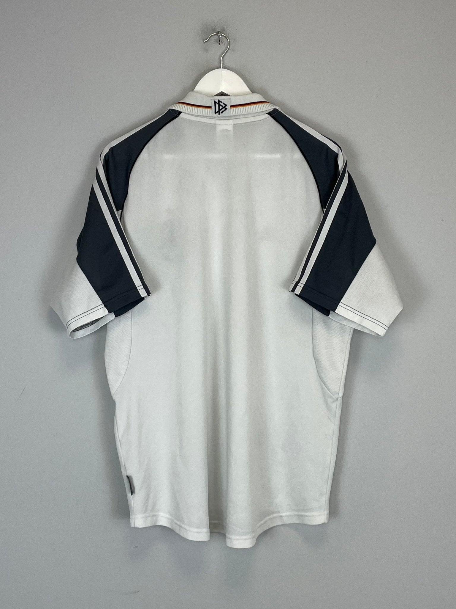 Shop 2000/02 GERMANY HOME SHIRT (L) ADIDAS, classic football shirts, vintage football shirts & retro soccer jerseys at Cult Kits