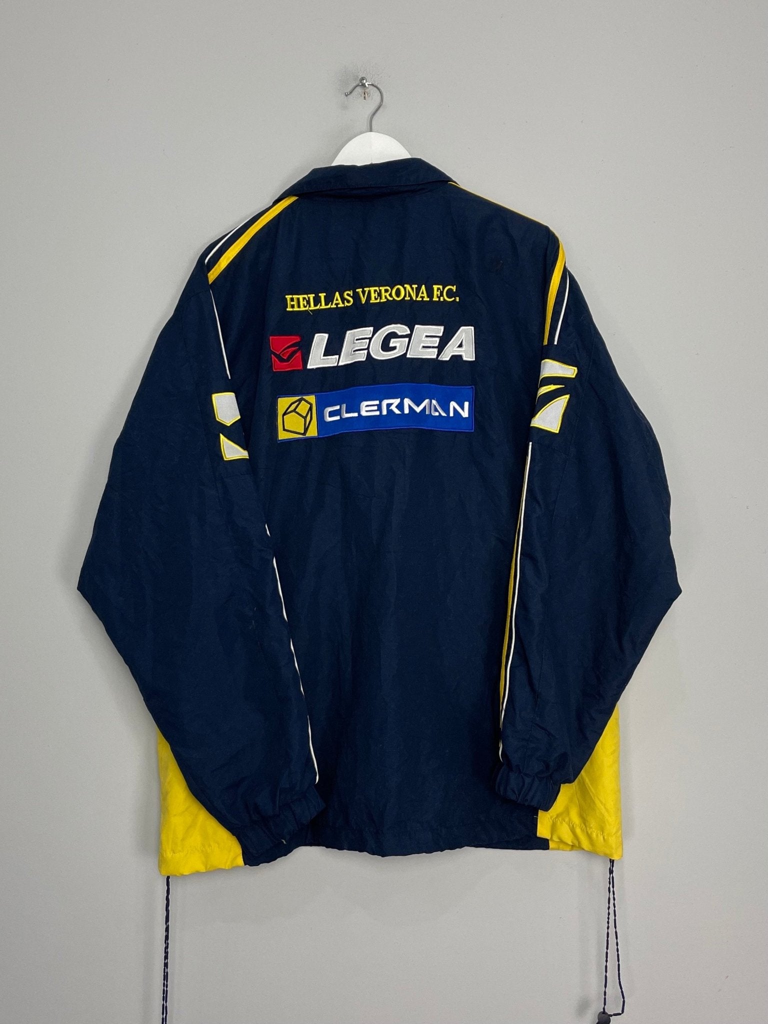 Shop 2000/02 HELLAS VERONA TRACK JACKET (XL) LOTTO, classic football shirts, vintage football shirts & retro soccer jerseys at Cult Kits