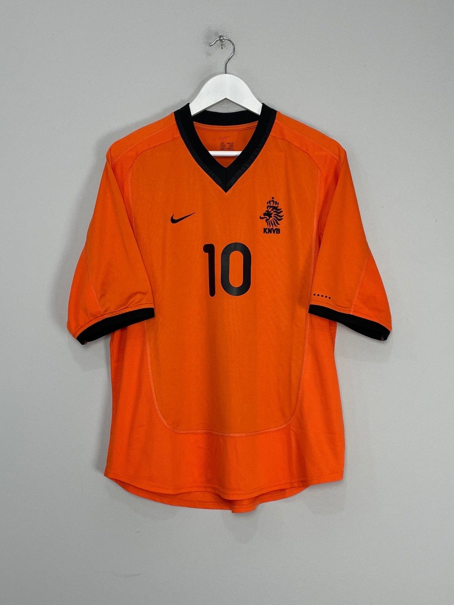 Shop 2000/02 NETHERLANDS BERGKAMP #10 HOME SHIRT (L) NIKE, classic football shirts, vintage football shirts & retro soccer jerseys at Cult Kits