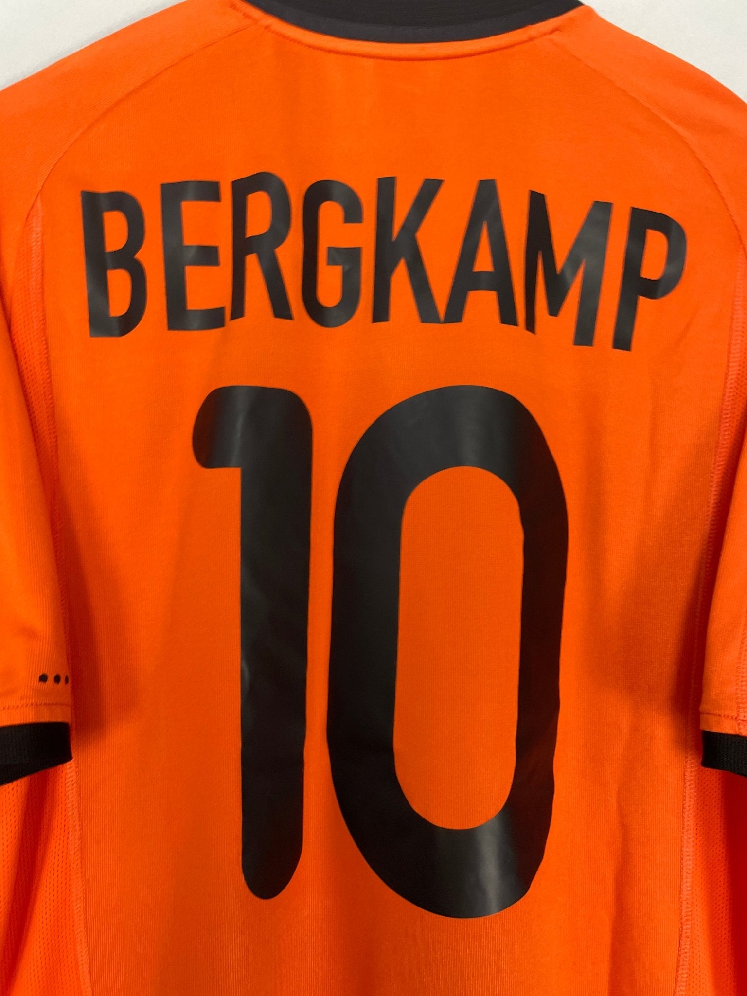 Shop 2000/02 NETHERLANDS BERGKAMP #10 HOME SHIRT (L) NIKE, classic football shirts, vintage football shirts & retro soccer jerseys at Cult Kits
