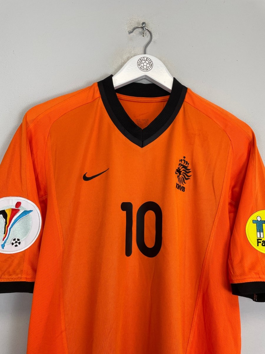 2000/02 NETHERLANDS BERGKAMP 10 HOME SHIRT (M) NIKE - Cult Kits - Medium - Buy Vintage Football Shirts, Authentic Retro Football Shirts For Sale, Classic Football Shirts & Soccer Jersey