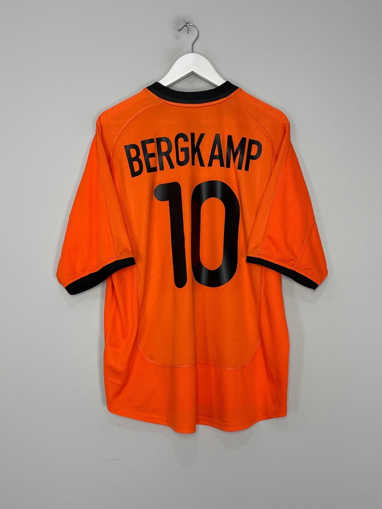 Shop 2000/02 NETHERLANDS BERGKAMP #10 HOME SHIRT (XL) NIKE, classic football shirts, vintage football shirts & retro soccer jerseys at Cult Kits