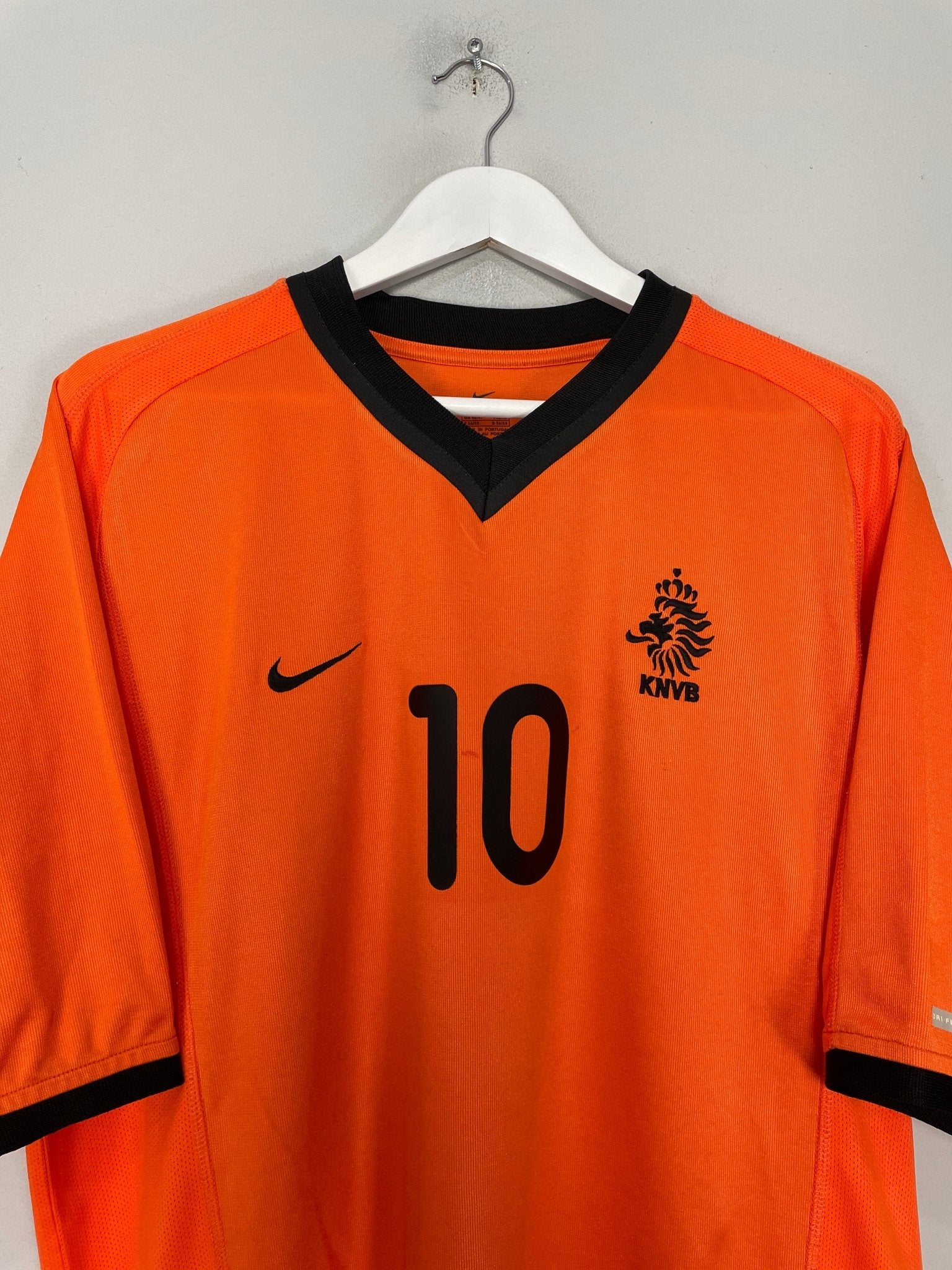 Shop 2000/02 NETHERLANDS BERGKAMP #10 HOME SHIRT (XL) NIKE, classic football shirts, vintage football shirts & retro soccer jerseys at Cult Kits