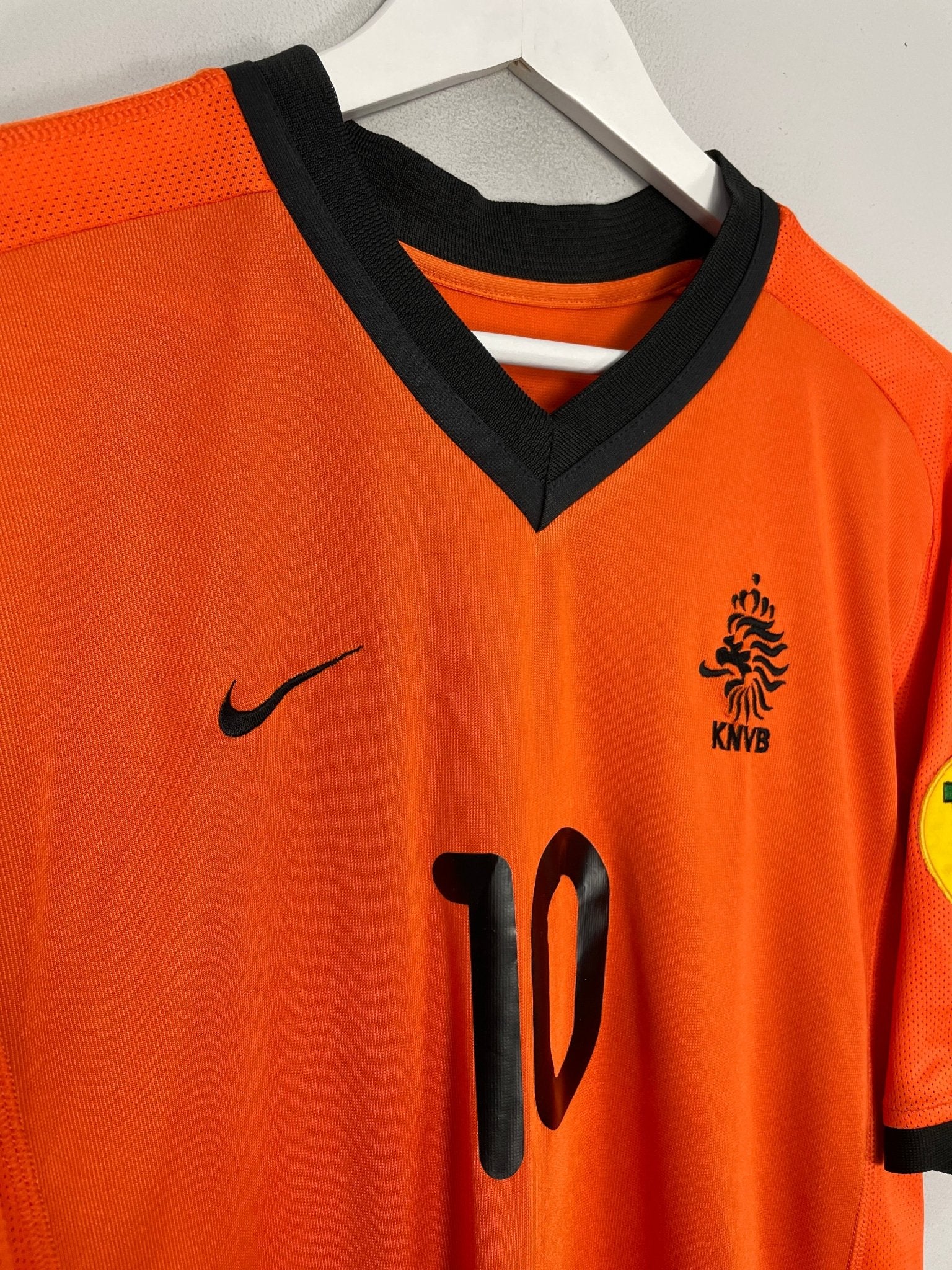 Shop 2000/02 NETHERLANDS BERGKAMP #10 HOME SHIRT (XL) NIKE, classic football shirts, vintage football shirts & retro soccer jerseys at Cult Kits