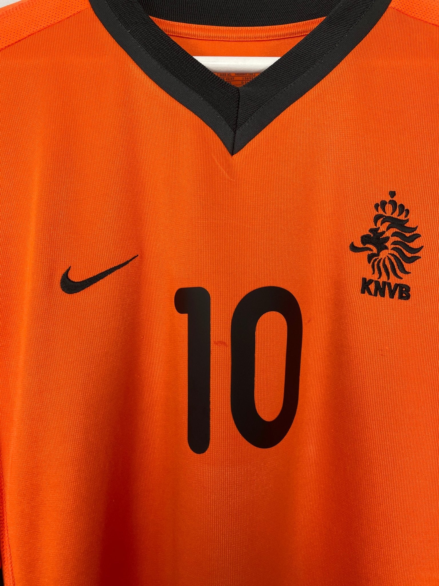 Shop 2000/02 NETHERLANDS BERGKAMP #10 HOME SHIRT (XL) NIKE, classic football shirts, vintage football shirts & retro soccer jerseys at Cult Kits