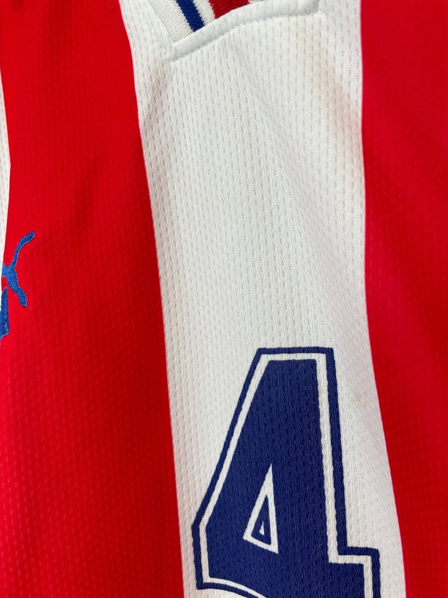 Shop 2000/02 PARAGUAY #4 HOME SHIRT (L) PUMA, classic football shirts, vintage football shirts & retro soccer jerseys at Cult Kits