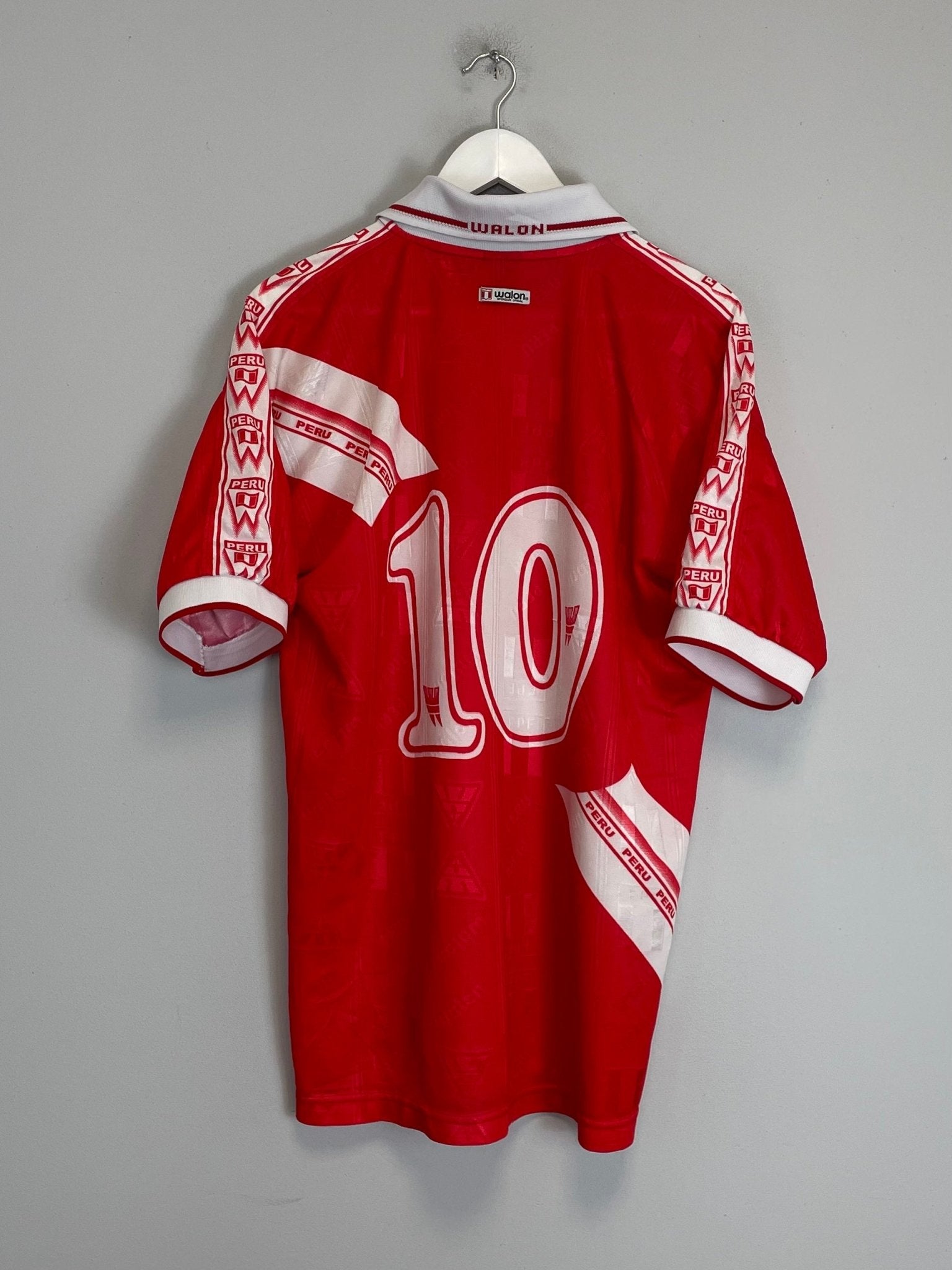 Shop 2000/02 PERU #10 AWAY SHIRT (XL) WALON, classic football shirts, vintage football shirts & retro soccer jerseys at Cult Kits