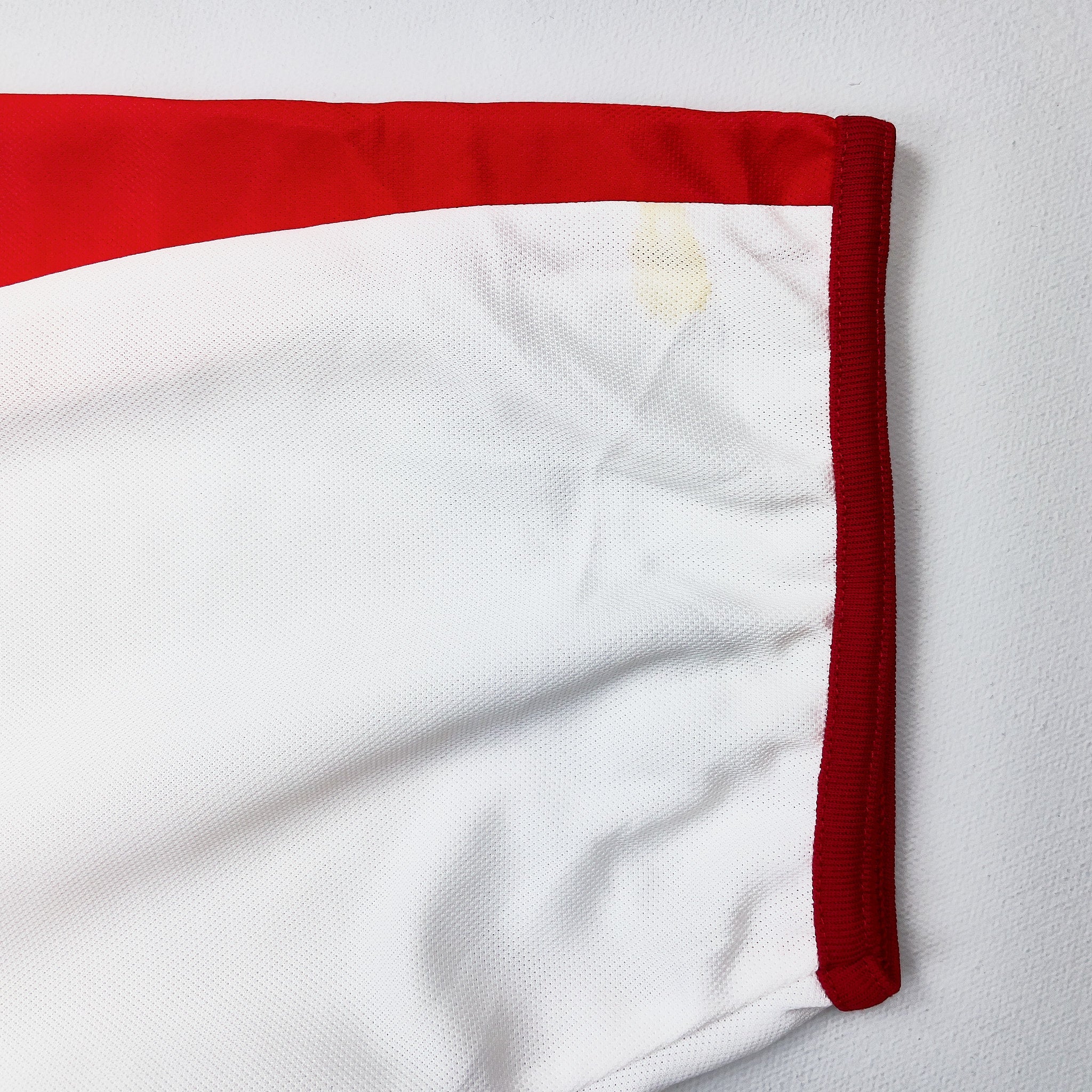Buy 2000/02 PSV Home Shirt (L) Nike ~ Free worldwide shipping available ~ Authentic Vintage Football Shirts from Cult Kits