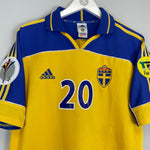 2000/02 SWEDEN LARSSON 20 HOME SHIRT (L) ADIDAS - Cult Kits - Large - Buy Vintage Football Shirts, Authentic Retro Football Shirts For Sale, Classic Football Shirts & Soccer Jersey