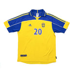 Buy 2000/02 Sweden Larsson 20 Home Shirt (L) Adidas ~ Free worldwide shipping ~ Authentic Vintage Football Shirts from Cult Kits