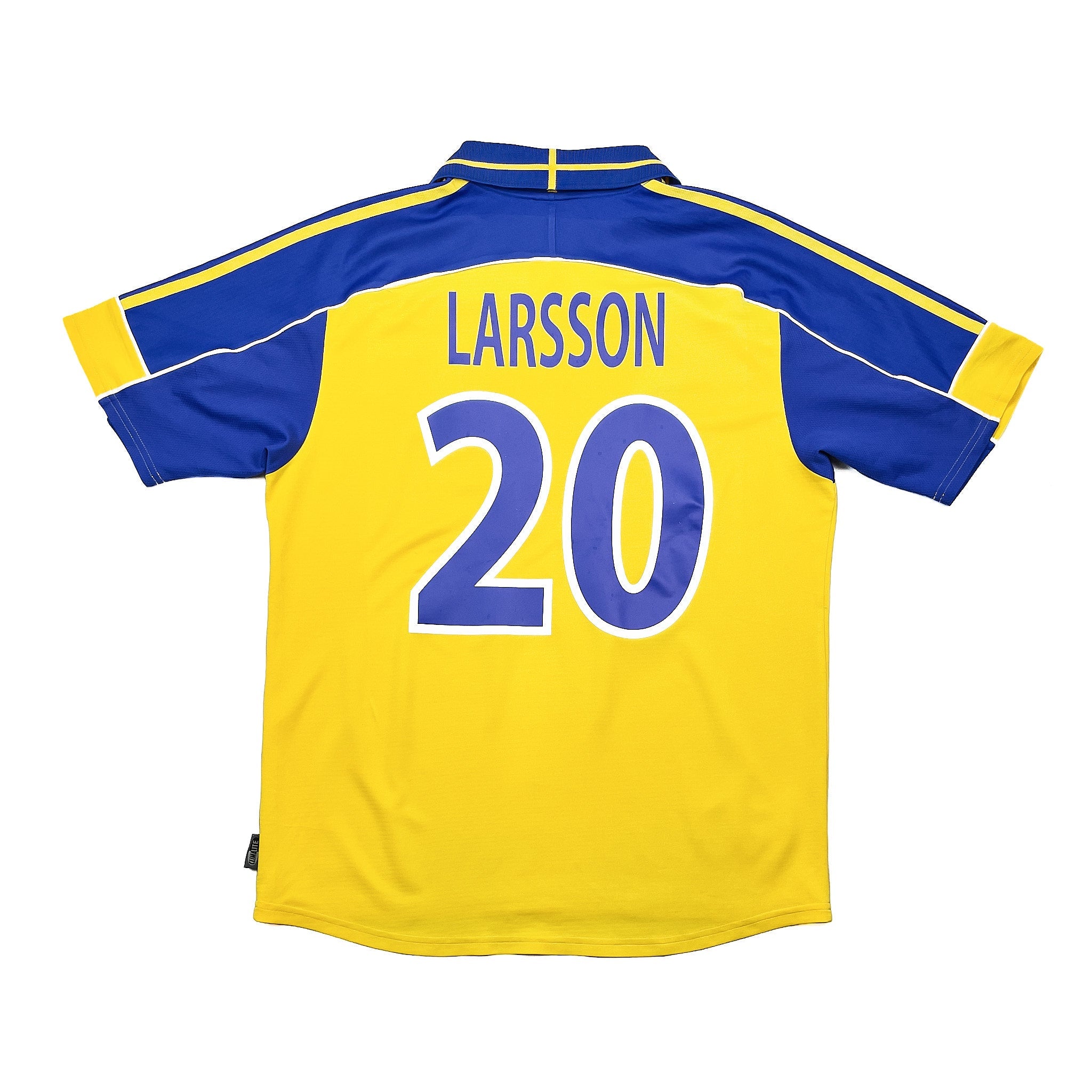 Buy 2000/02 Sweden Larsson 20 Home Shirt (L) Adidas ~ Free worldwide shipping ~ Authentic Vintage Football Shirts from Cult Kits