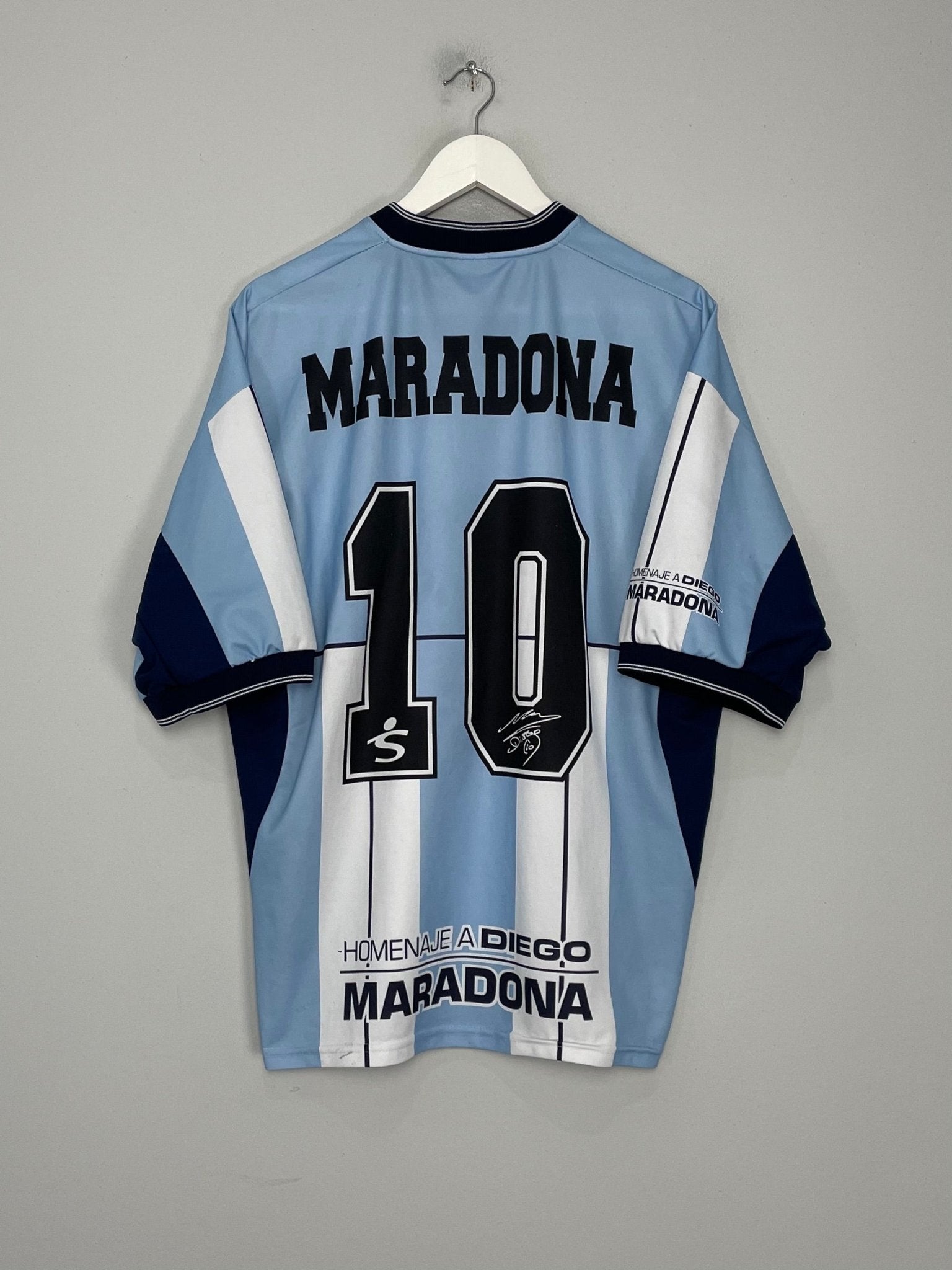 Shop 2001 ARGENTINA DIEGO MARADONA #10 TESTIMONIAL SHIRT (M) FILA, classic football shirts, vintage football shirts & retro soccer jerseys at Cult Kits