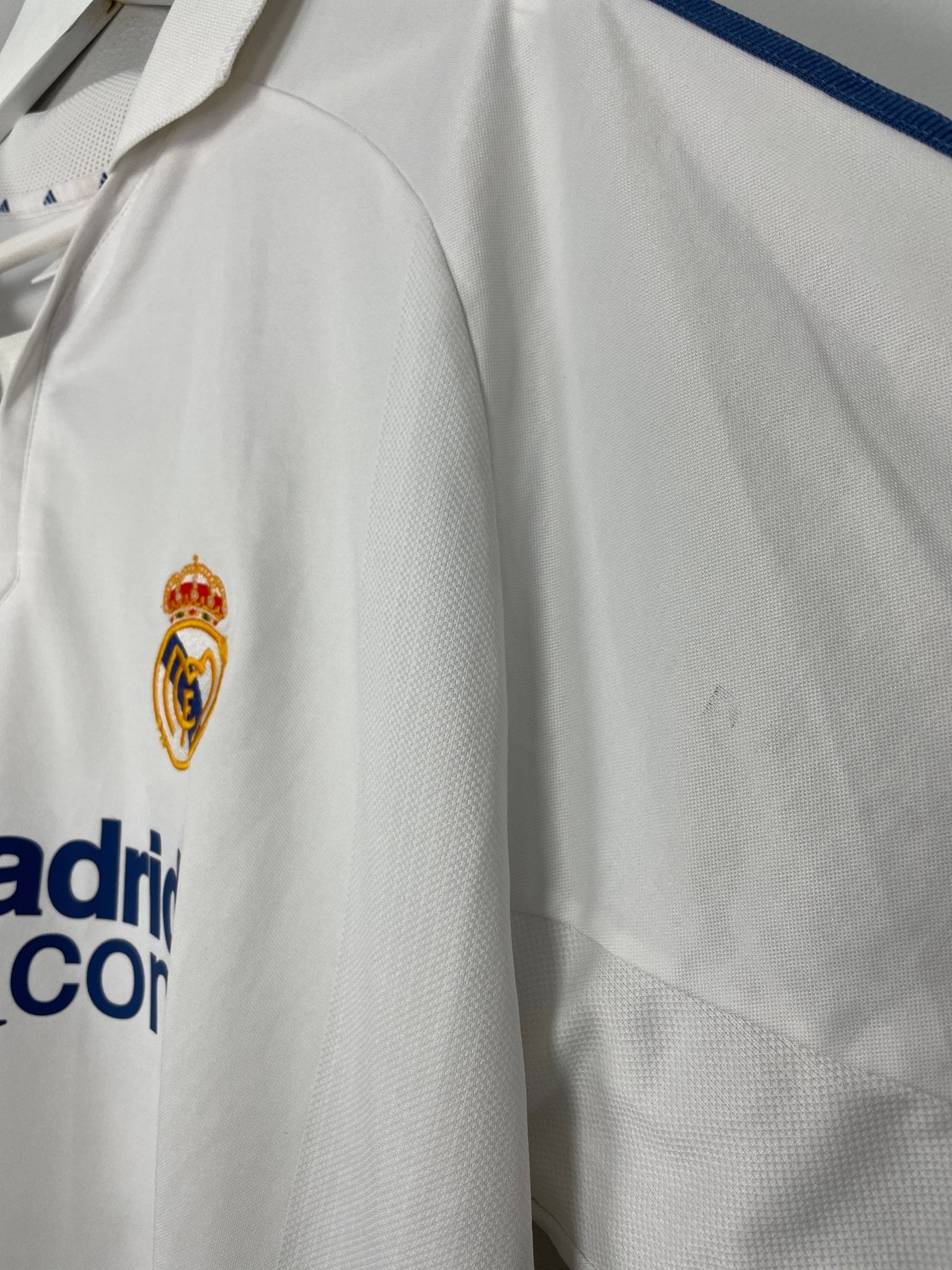 Shop 2001 REAL MADRID ZIDANE #5 HOME SHIRT (XL) ADIDAS, classic football shirts, vintage football shirts & retro soccer jerseys at Cult Kits