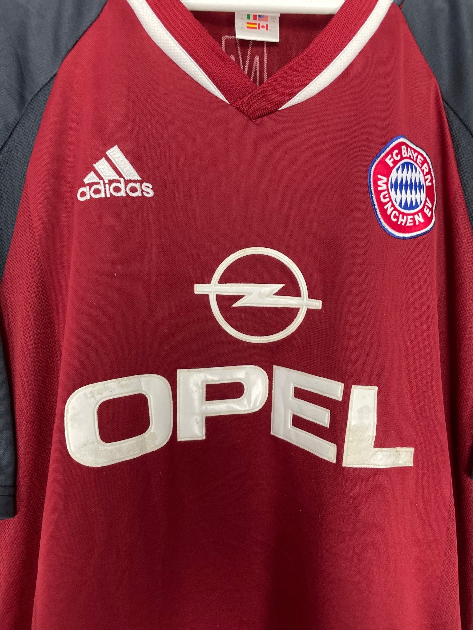 Shop 2001/02 BAYERN MUNICH HOME SHIRT (XXL) ADIDAS, classic football shirts, vintage football shirts & retro soccer jerseys at Cult Kits