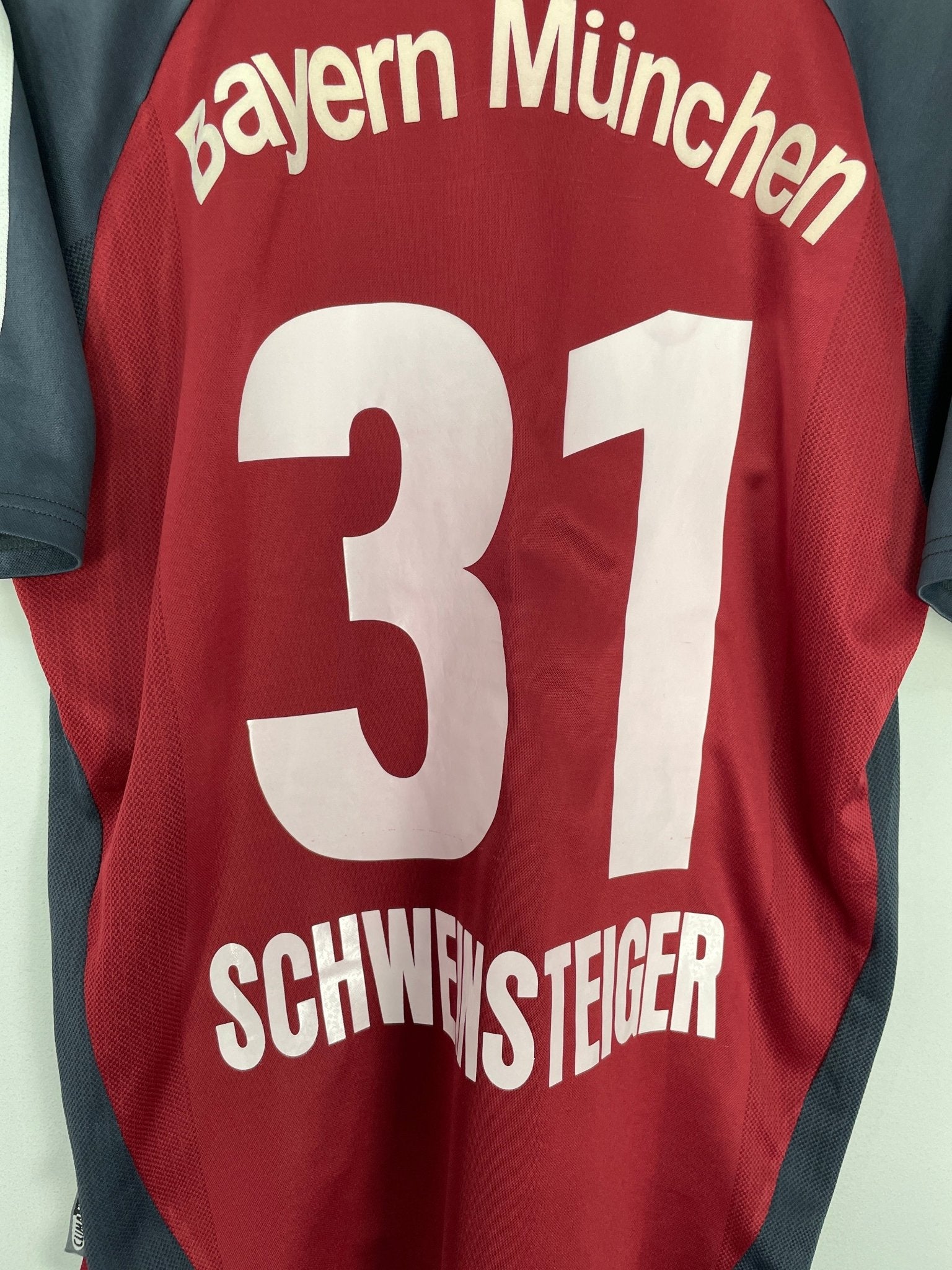 Shop 2001/02 BAYERN MUNICH SCHWEINSTEIGER #31 HOME SHIRT (M) ADIDAS, classic football shirts, vintage football shirts & retro soccer jerseys at Cult Kits
