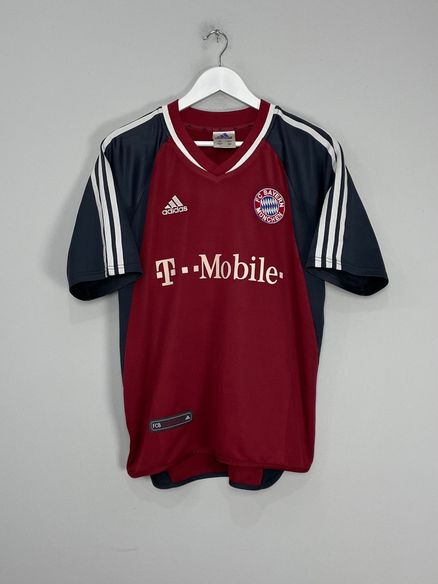 Shop 2001/02 BAYERN MUNICH SCHWEINSTEIGER #31 HOME SHIRT (M) ADIDAS, classic football shirts, vintage football shirts & retro soccer jerseys at Cult Kits