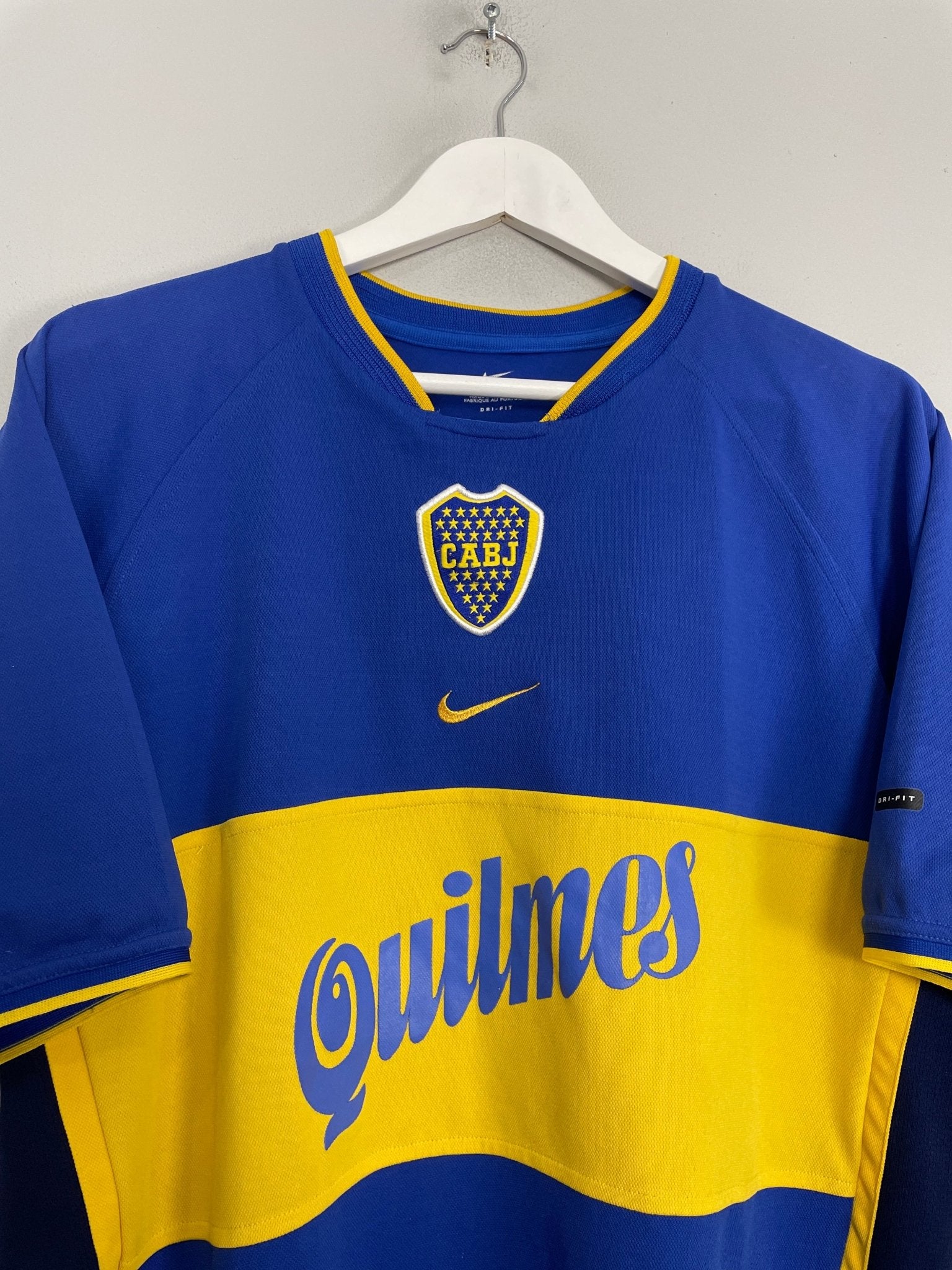 Shop 2001/02 BOCA JUNIORS HOME SHIRT (M) NIKE, classic football shirts, vintage football shirts & retro soccer jerseys at Cult Kits