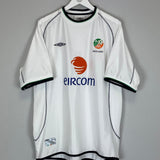 Shop 2001/02 IRELAND AWAY SHIRT (XL) UMBRO, classic football shirts, vintage football shirts & retro soccer jerseys at Cult Kits
