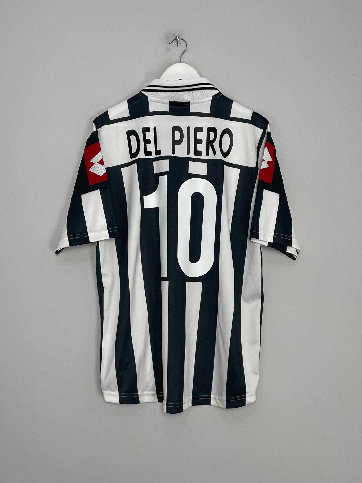 Shop 2001/02 JUVENTUS DEL PIERO #10 HOME SHIRT (L) LOTTO, classic football shirts, vintage football shirts & retro soccer jerseys at Cult Kits