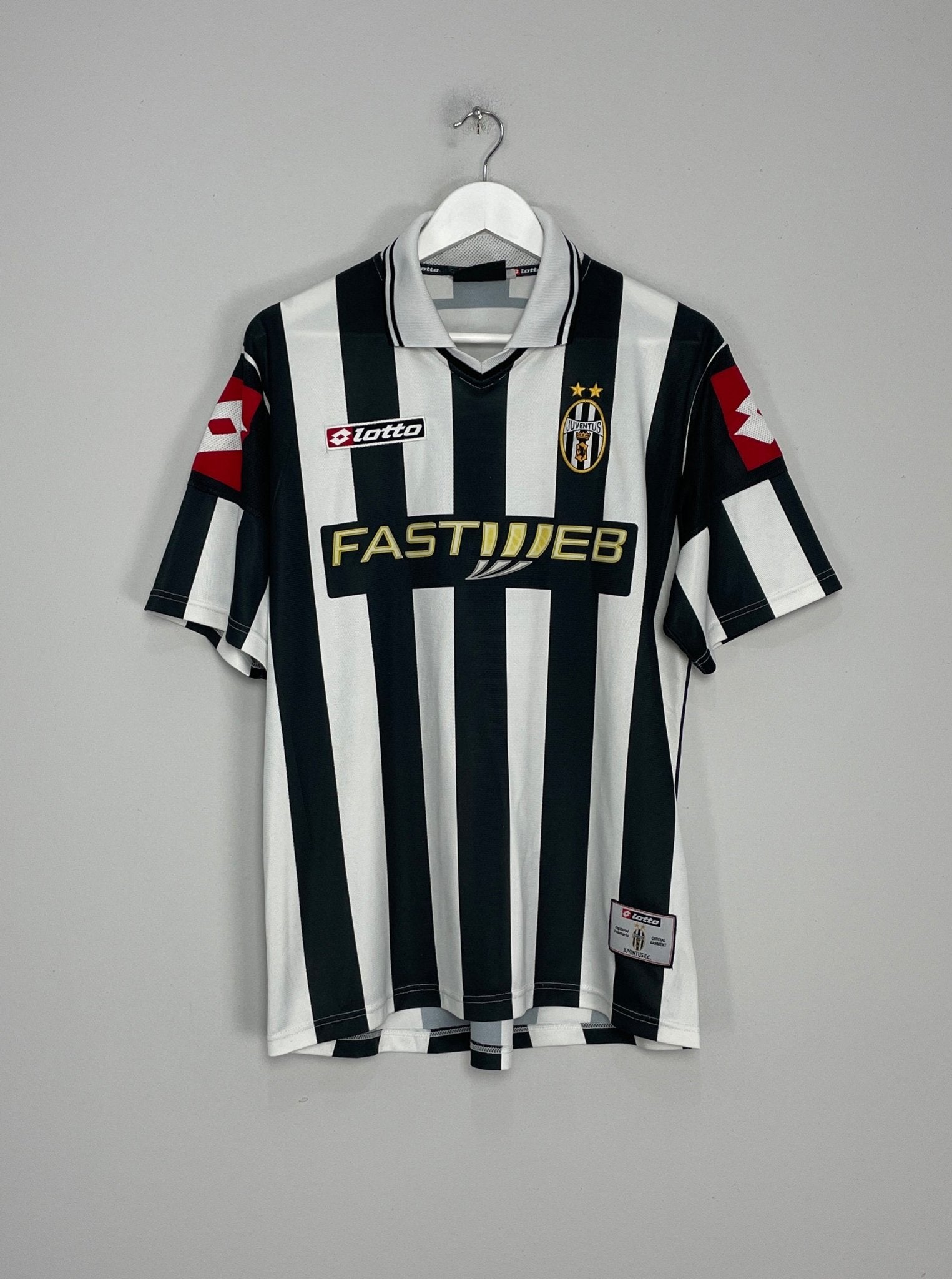 Shop 2001/02 JUVENTUS DEL PIERO #10 HOME SHIRT (M) LOTTO, classic football shirts, vintage football shirts & retro soccer jerseys at Cult Kits