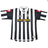 Buy 2001/02 JUVENTUS DEL PIERO 10 HOME SHIRT (XXL) LOTTO ~ Free worldwide shipping available ~ Authentic Vintage Football Shirts from Cult Kits