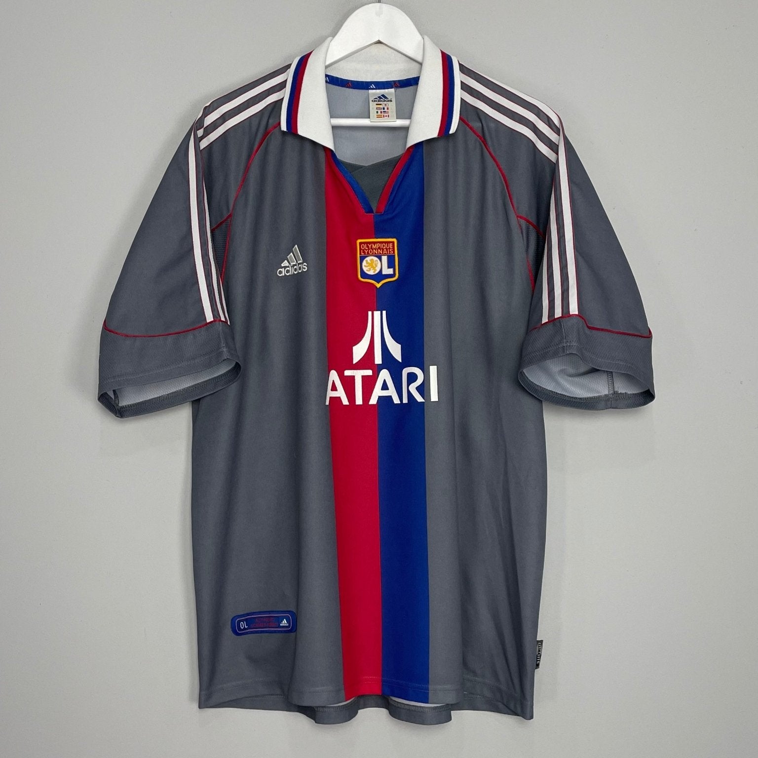 Shop 2001/02 LYON THIRD SHIRT (XL) ADIDAS, classic football shirts, vintage football shirts & retro soccer jerseys at Cult Kits