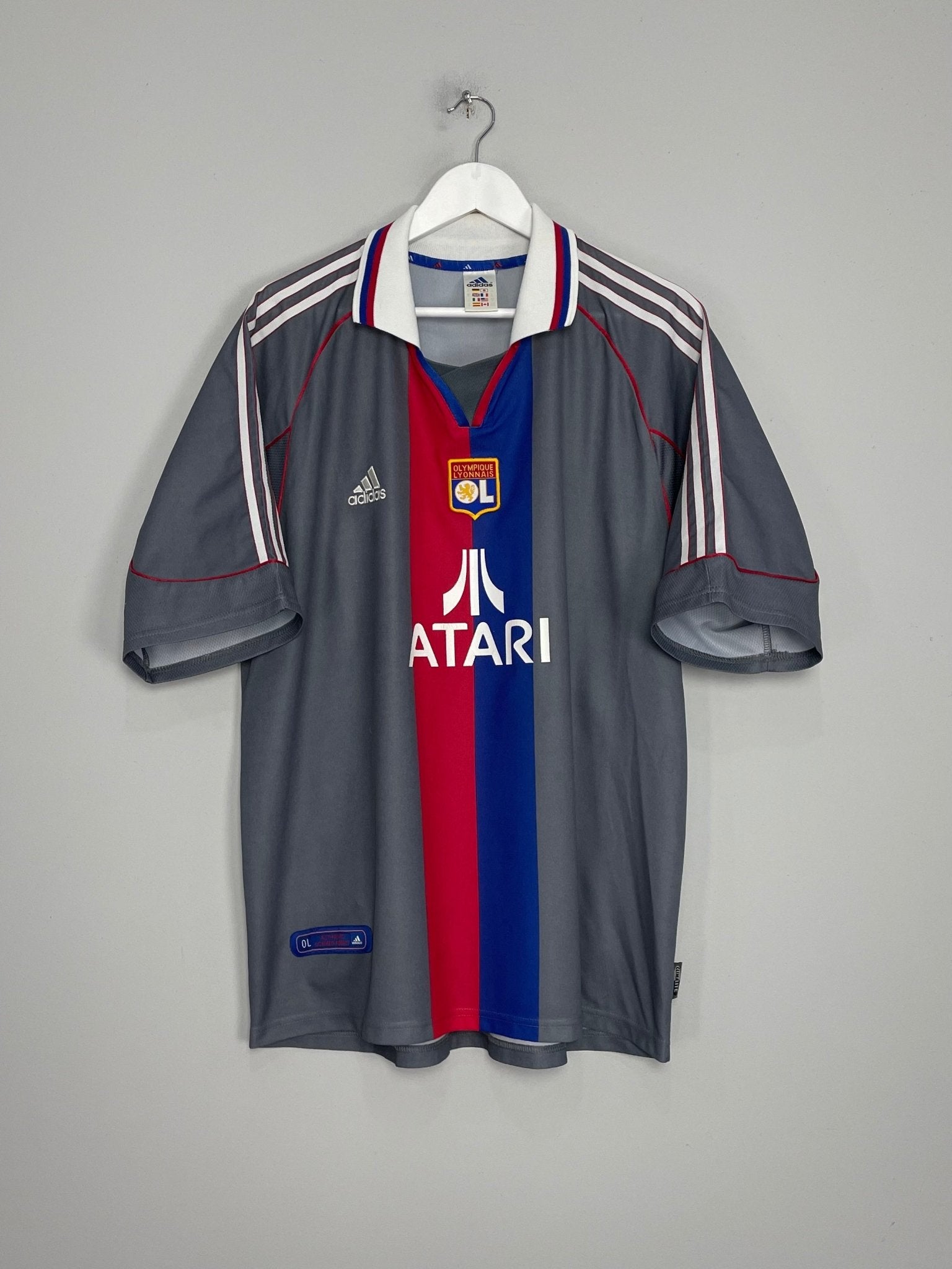 Shop 2001/02 LYON THIRD SHIRT (XL) ADIDAS, classic football shirts, vintage football shirts & retro soccer jerseys at Cult Kits