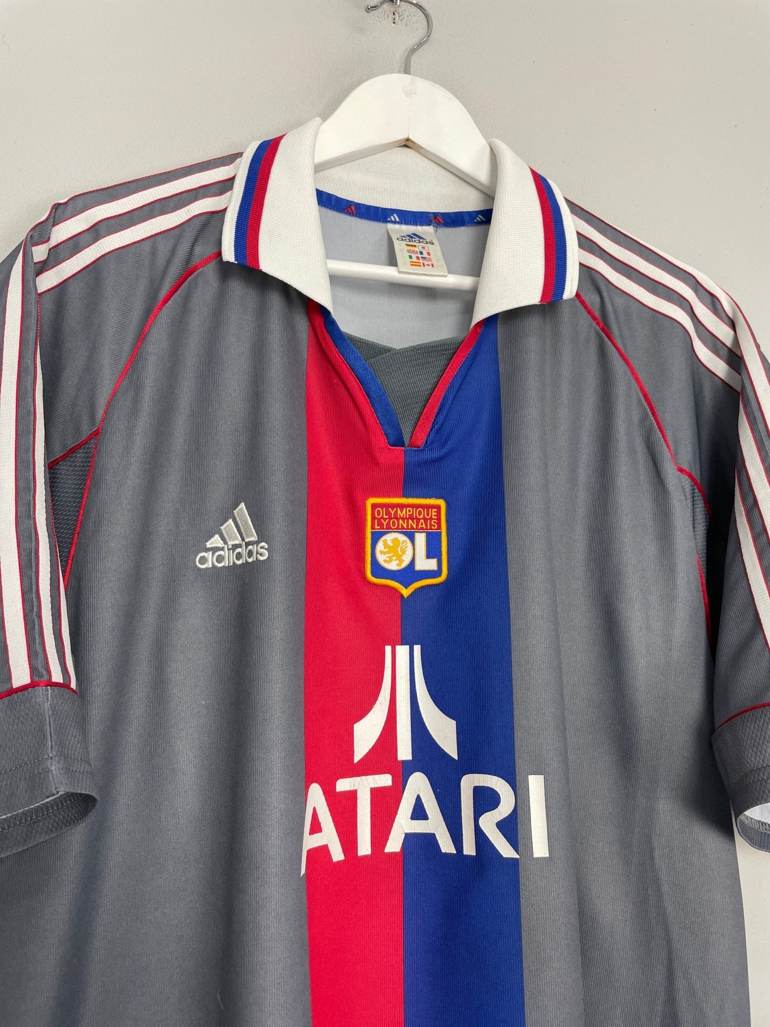 Shop 2001/02 LYON THIRD SHIRT (XL) ADIDAS, classic football shirts, vintage football shirts & retro soccer jerseys at Cult Kits
