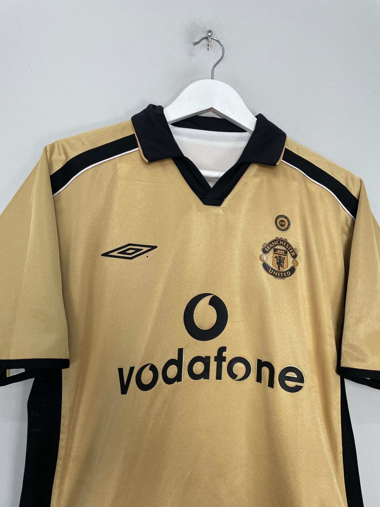 Shop 2001/02 MANCHESTER UNITED BECKHAM #7 *CENTENARY* AWAY/THIRD SHIRT (M) UMBRO, classic football shirts, vintage football shirts & retro soccer jerseys at Cult Kits