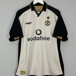 Shop 2001/02 MANCHESTER UNITED BECKHAM #7 *CENTENARY* AWAY/THIRD SHIRT (M) UMBRO, classic football shirts, vintage football shirts & retro soccer jerseys at Cult Kits