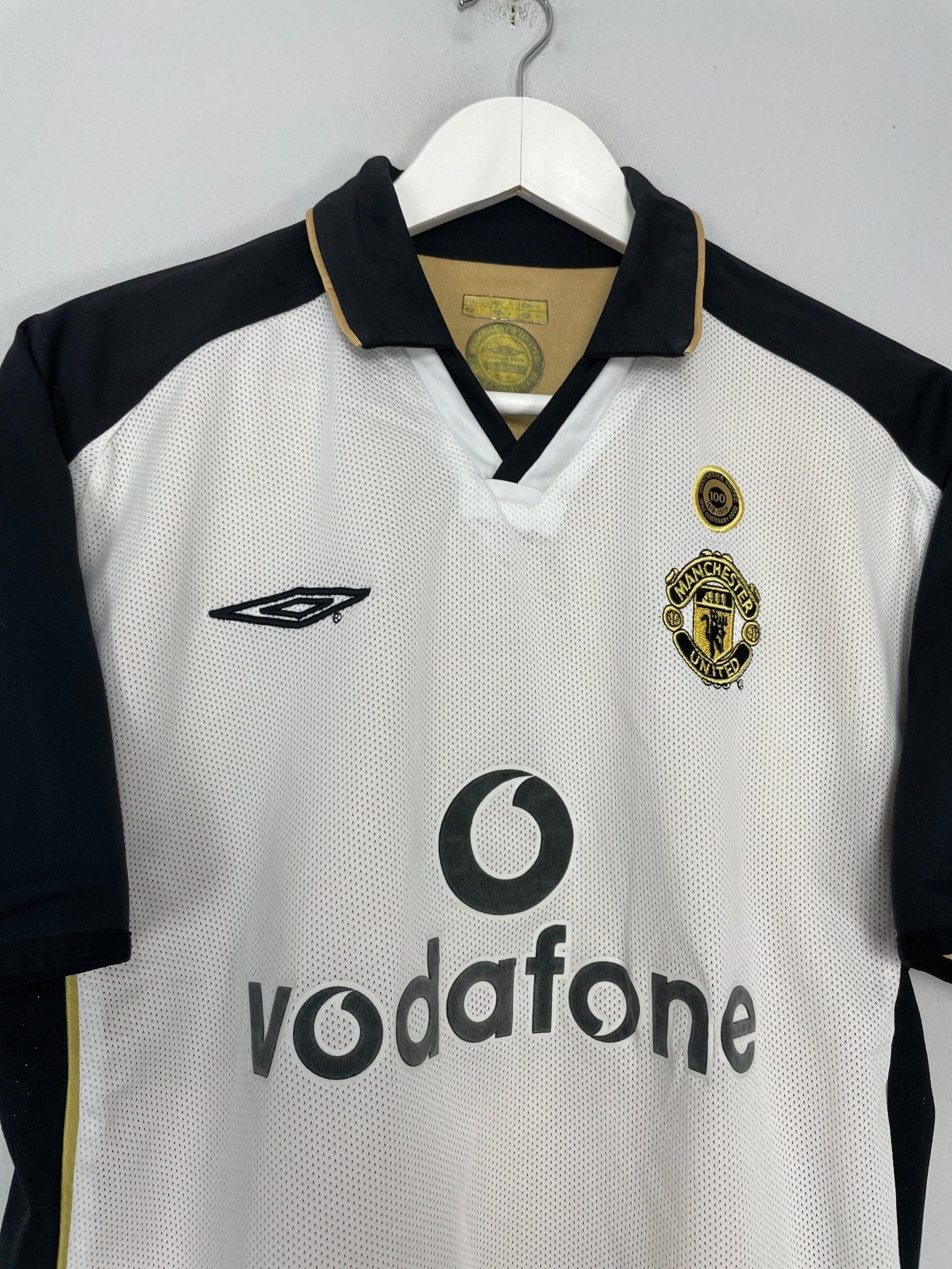 Shop 2001/02 MANCHESTER UNITED BECKHAM #7 *CENTENARY* AWAY/THIRD SHIRT (M) UMBRO, classic football shirts, vintage football shirts & retro soccer jerseys at Cult Kits