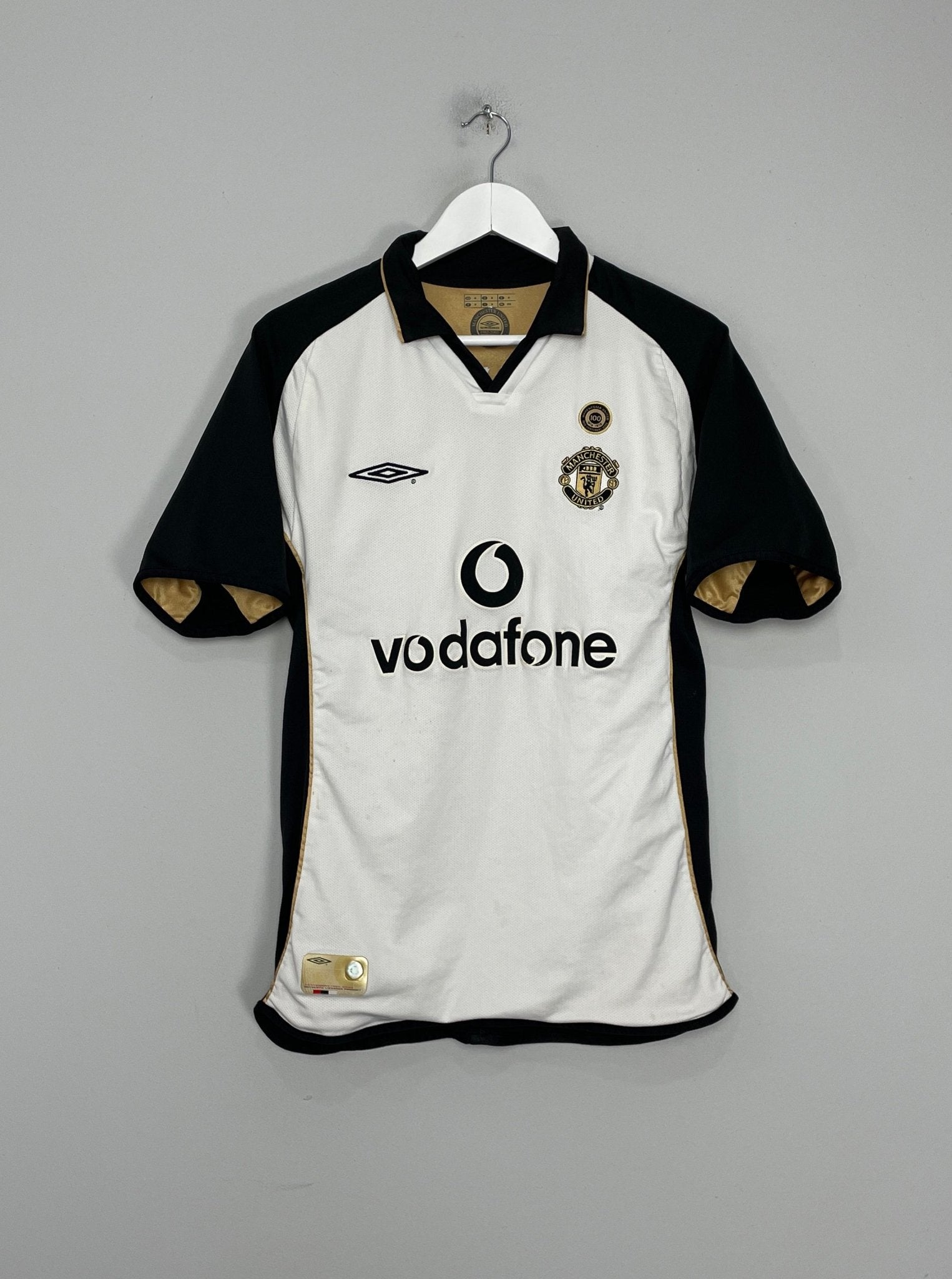 Shop 2001/02 MANCHESTER UNITED BECKHAM #7 *CENTENARY* AWAY/THIRD SHIRT (M) UMBRO, classic football shirts, vintage football shirts & retro soccer jerseys at Cult Kits