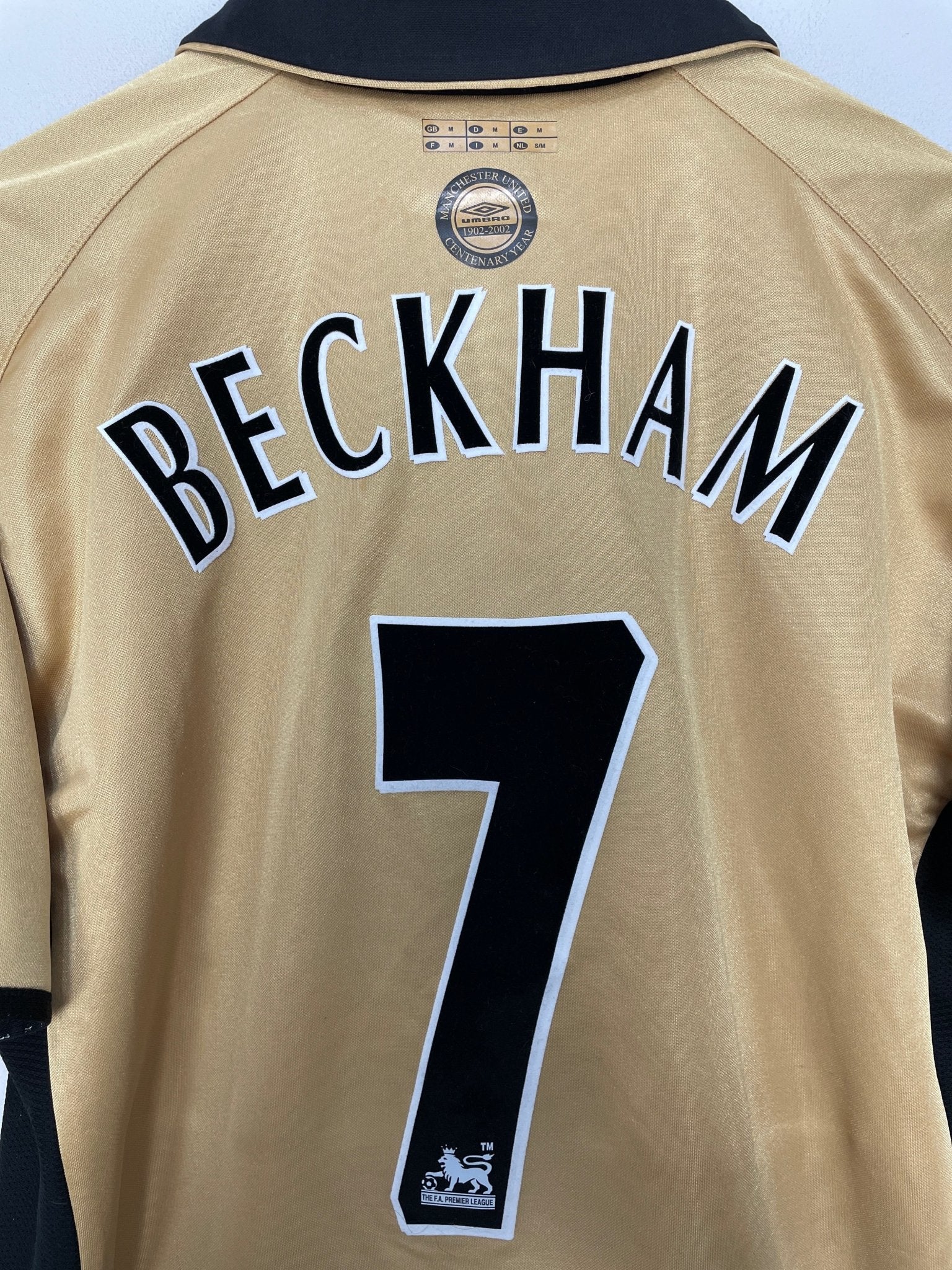 Shop 2001/02 MANCHESTER UNITED BECKHAM #7 *CENTENARY* AWAY/THIRD SHIRT (M) UMBRO, classic football shirts, vintage football shirts & retro soccer jerseys at Cult Kits