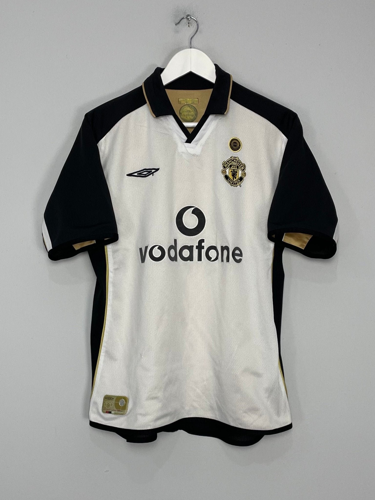 Shop 2001/02 MANCHESTER UNITED BECKHAM #7 *CENTENARY* AWAY/THIRD SHIRT (M) UMBRO, classic football shirts, vintage football shirts & retro soccer jerseys at Cult Kits