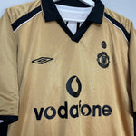 Shop 2001/02 MANCHESTER UNITED BECKHAM #7 CENTENARY AWAY/THIRD SHIRT (XL) UMBRO, classic football shirts, vintage football shirts & retro soccer jerseys at Cult Kits