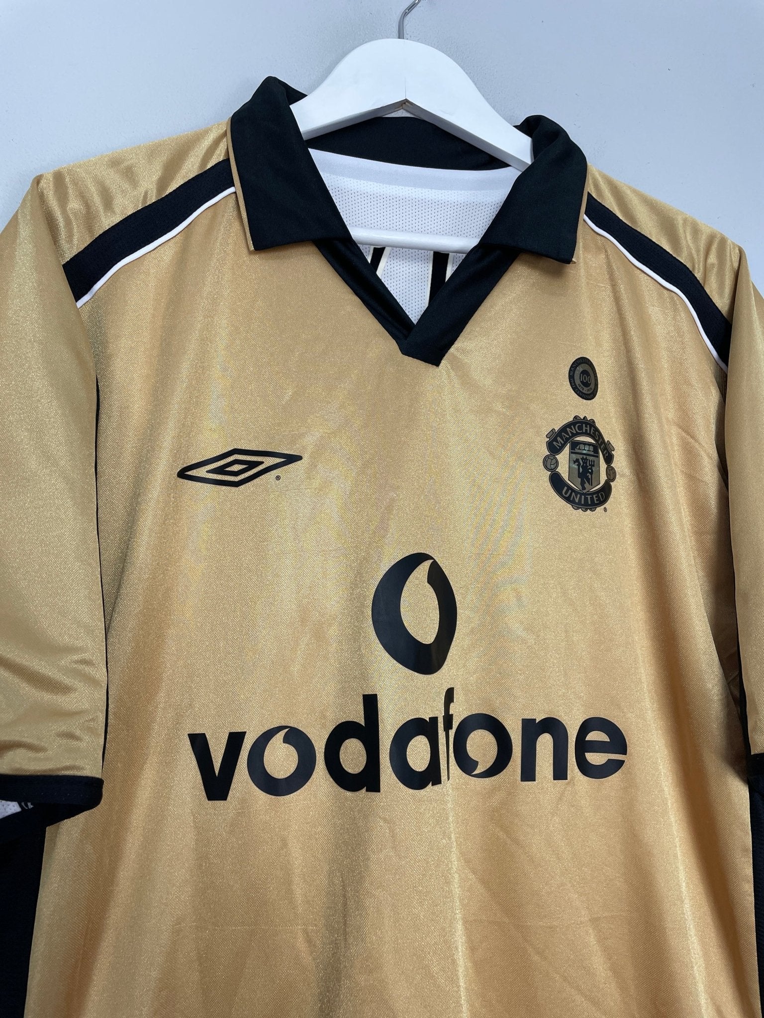 Shop 2001/02 MANCHESTER UNITED BECKHAM #7 CENTENARY AWAY/THIRD SHIRT (XL) UMBRO, classic football shirts, vintage football shirts & retro soccer jerseys at Cult Kits