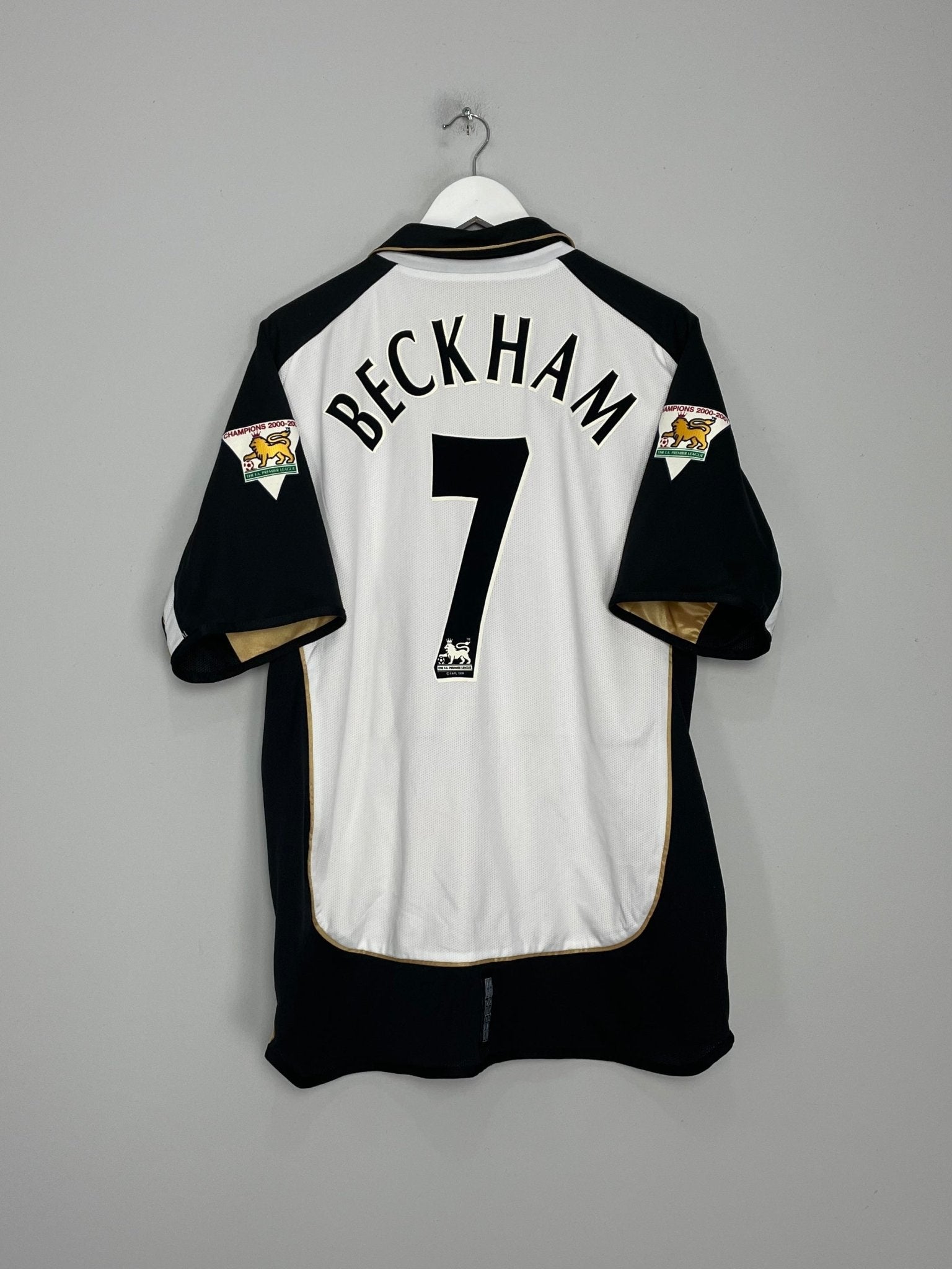 Shop 2001/02 MANCHESTER UNITED BECKHAM #7 CENTENARY AWAY/THIRD SHIRT (XL) UMBRO, classic football shirts, vintage football shirts & retro soccer jerseys at Cult Kits