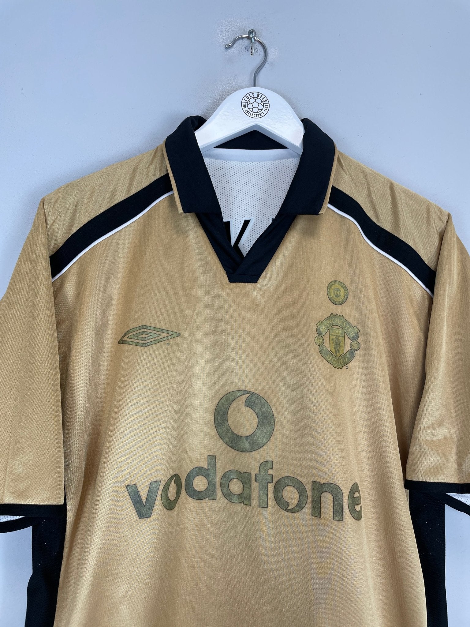 Shop 2001/02 MANCHESTER UNITED BECKHAM #7 C/L AWAY/THIRD CENTENARY SHIRT (XL) UMBRO, classic football shirts, vintage football shirts & retro soccer jerseys at Cult Kits