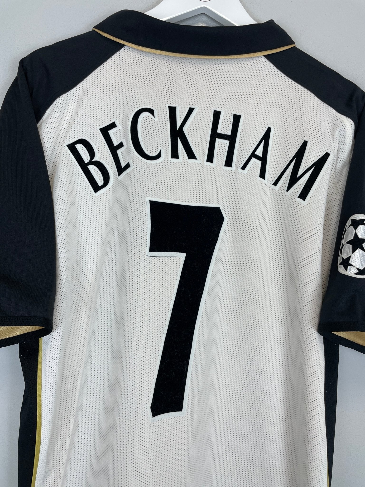 Shop 2001/02 MANCHESTER UNITED BECKHAM #7 C/L AWAY/THIRD CENTENARY SHIRT (XL) UMBRO, classic football shirts, vintage football shirts & retro soccer jerseys at Cult Kits