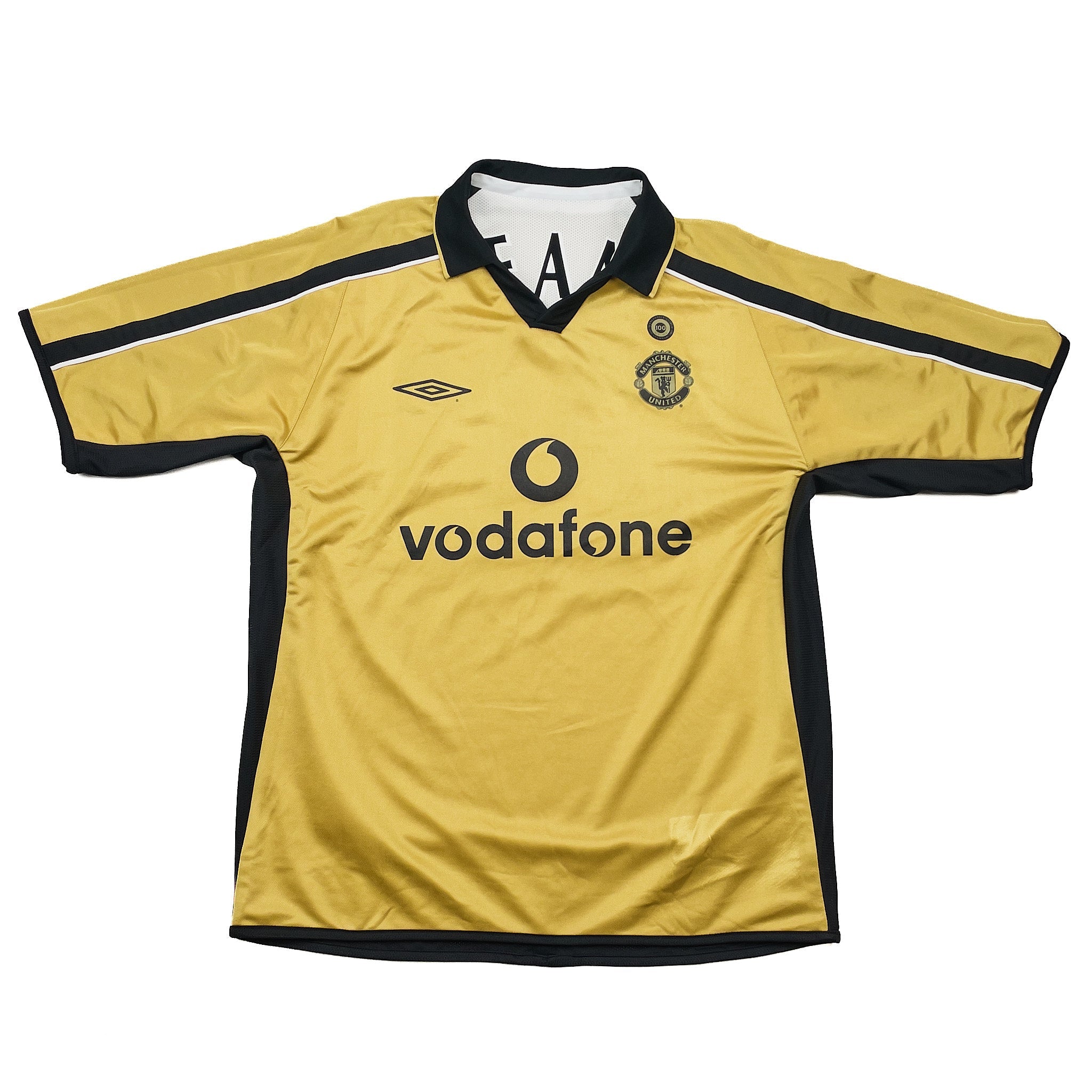 Buy 2001/02 MANCHESTER UNITED KEANE 16 *CENTENARY* AWAY/THIRD SHIRT (M) UMBRO ~ Free worldwide shipping available ~ Authentic Vintage Football Shirts from Cult Kits