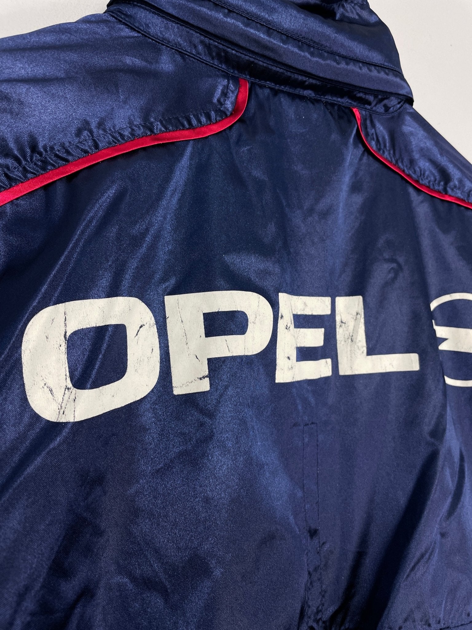 Shop 2001/02 PSG TRAINING JACKET (L) NIKE, classic football shirts, vintage football shirts & retro soccer jerseys at Cult Kits