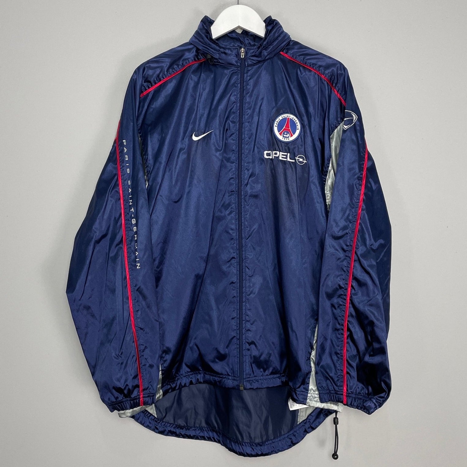 Shop 2001/02 PSG TRAINING JACKET (L) NIKE, classic football shirts, vintage football shirts & retro soccer jerseys at Cult Kits