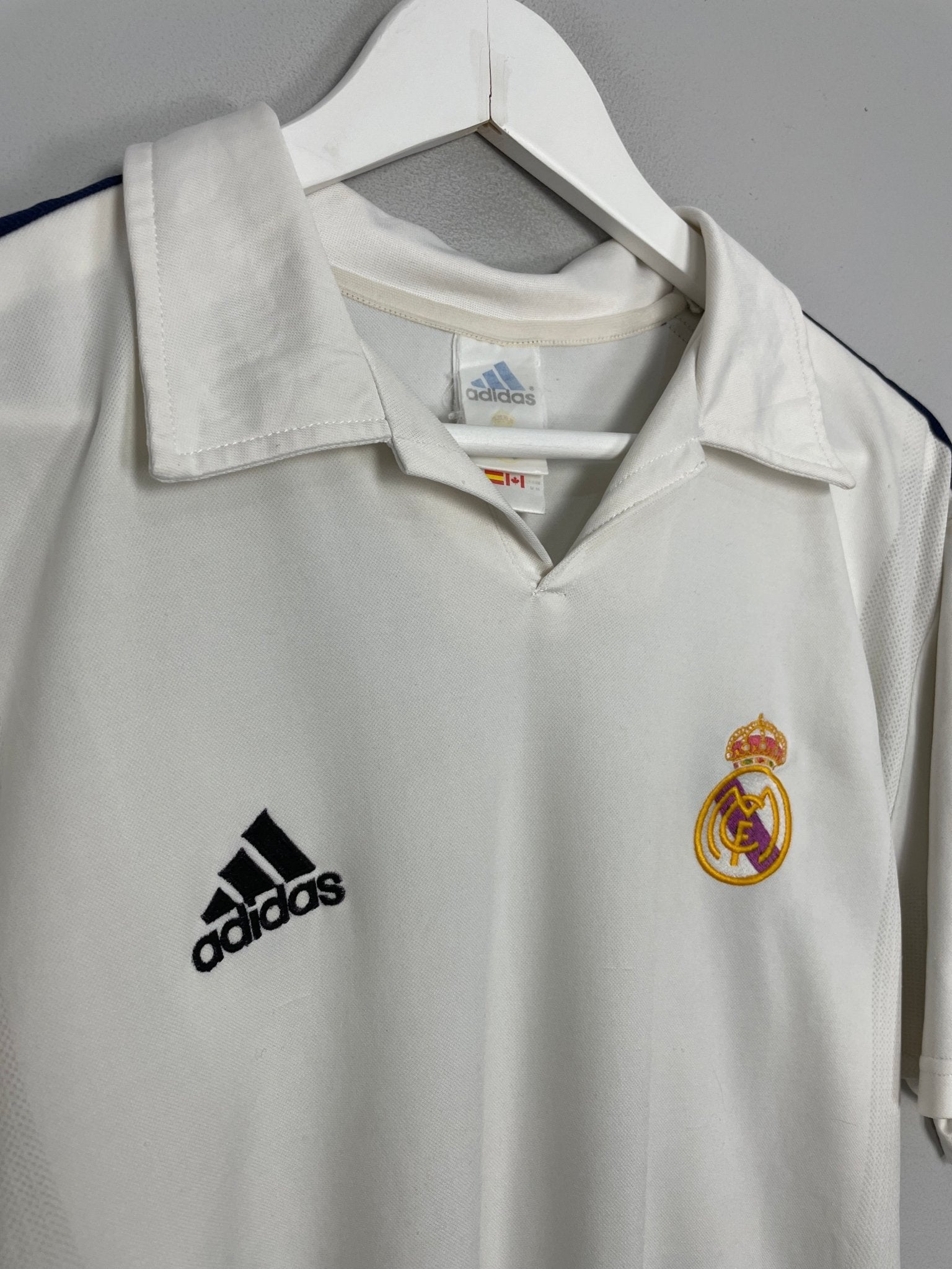 Shop 2001/02 REAL MADRID HIERRO #4 C/L HOME SHIRT (M) ADIDAS, classic football shirts, vintage football shirts & retro soccer jerseys at Cult Kits