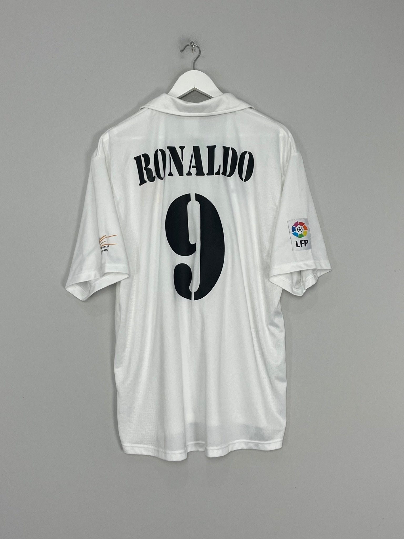 Shop 2001/02 REAL MADRID RONALDO #9 HOME SHIRT (XL) ADIDAS, classic football shirts, vintage football shirts & retro soccer jerseys at Cult Kits