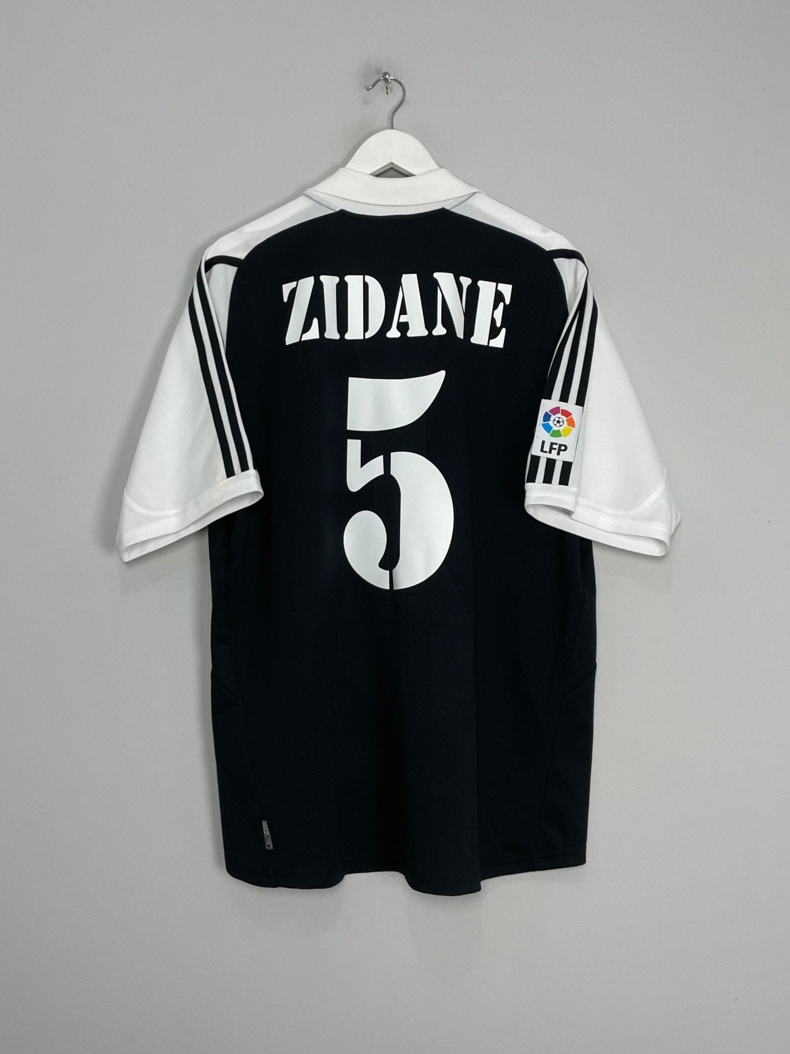 Shop 2001/02 REAL MADRID ZIDANE #5 AWAY SHIRT (XL) ADIDAS, classic football shirts, vintage football shirts & retro soccer jerseys at Cult Kits