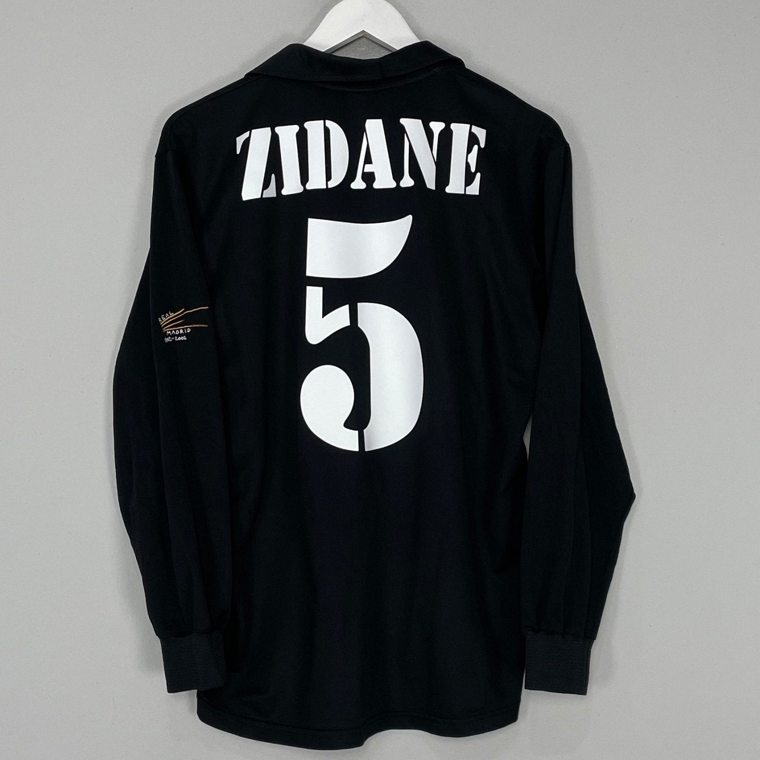 Shop 2001/02 REAL MADRID ZIDANE #5 *CENTENARY* L/S AWAY SHIRT (L) ADIDAS, classic football shirts, vintage football shirts & retro soccer jerseys at Cult Kits
